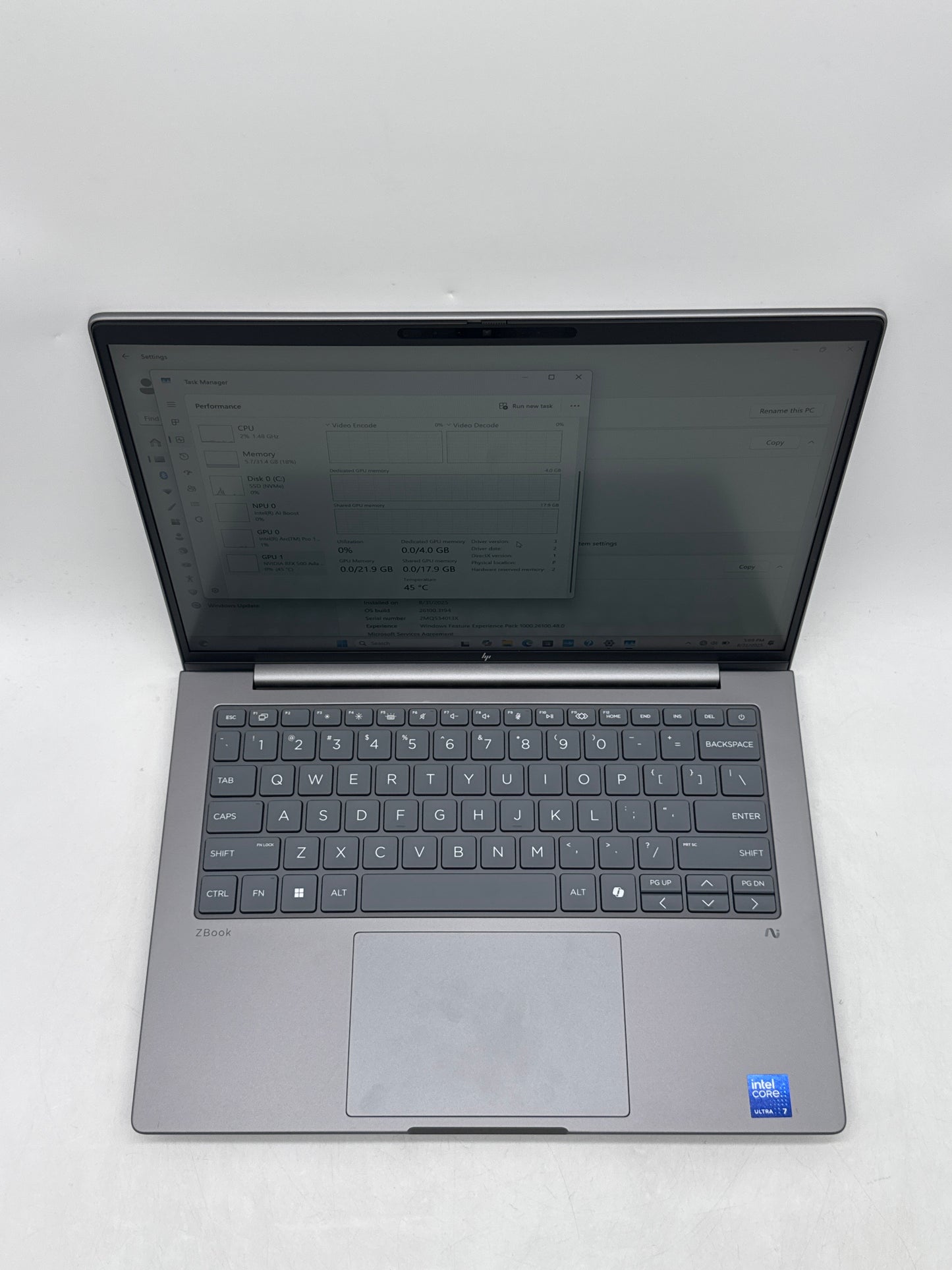 HP ZBook 8 14 G1i 14.0" Touch Core Ultra7 265H 512GB SSD 32GB RAM RTX ADA 500 4GB