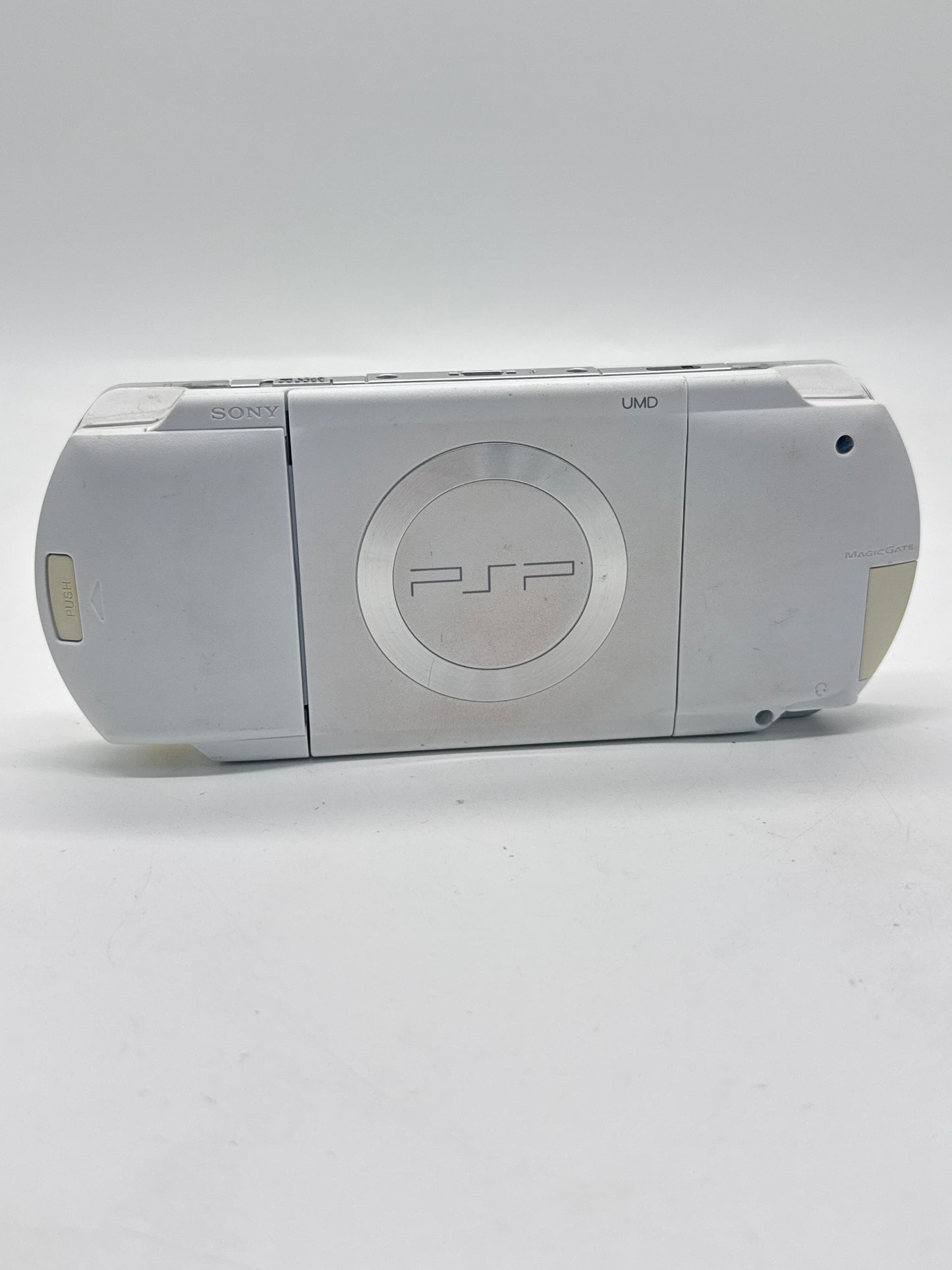 Sony PSP-1000 White Console #36 w/ 3600mAh Battery No Charger