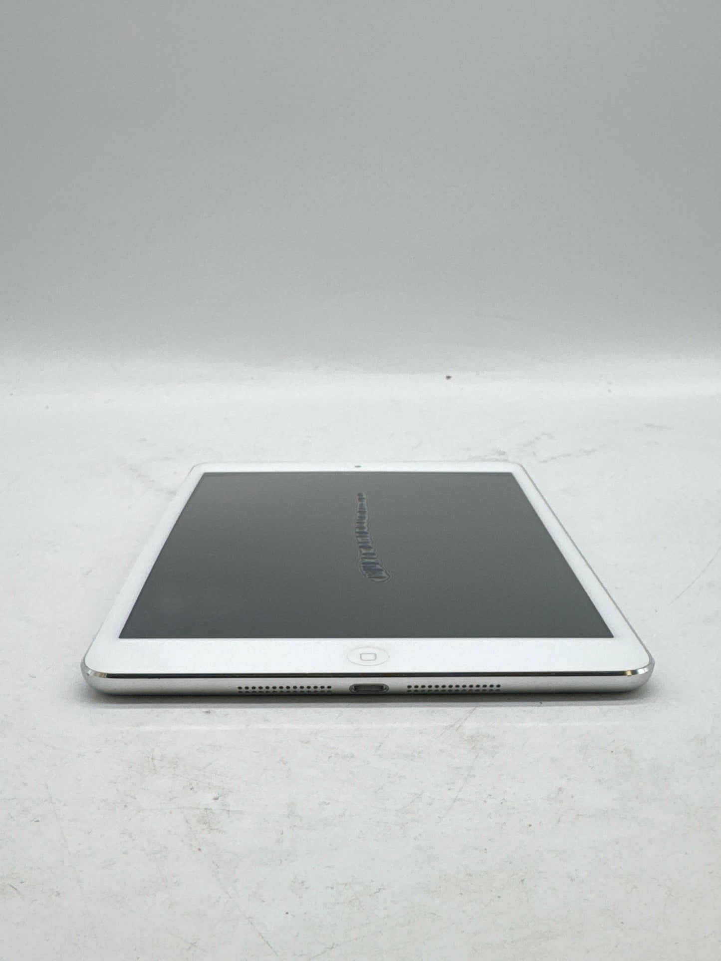 Apple iPad Mini (1st Gen) 7.9"A1432 Wi-Fi 16GB Silver   !READ