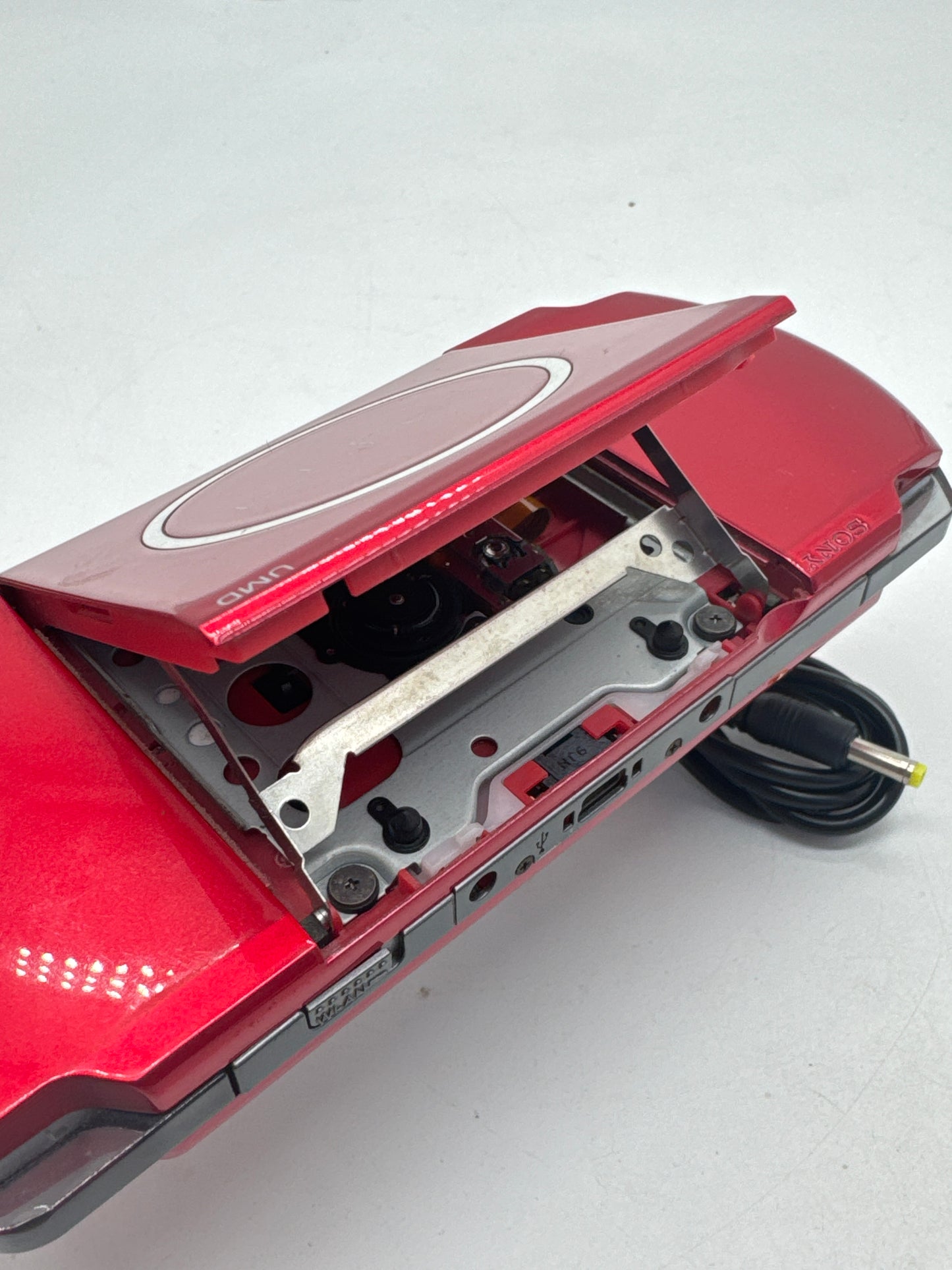 Sony PlayStation Portable PSP-3000 Red Console #365 w/2400mAh Battery & Charger