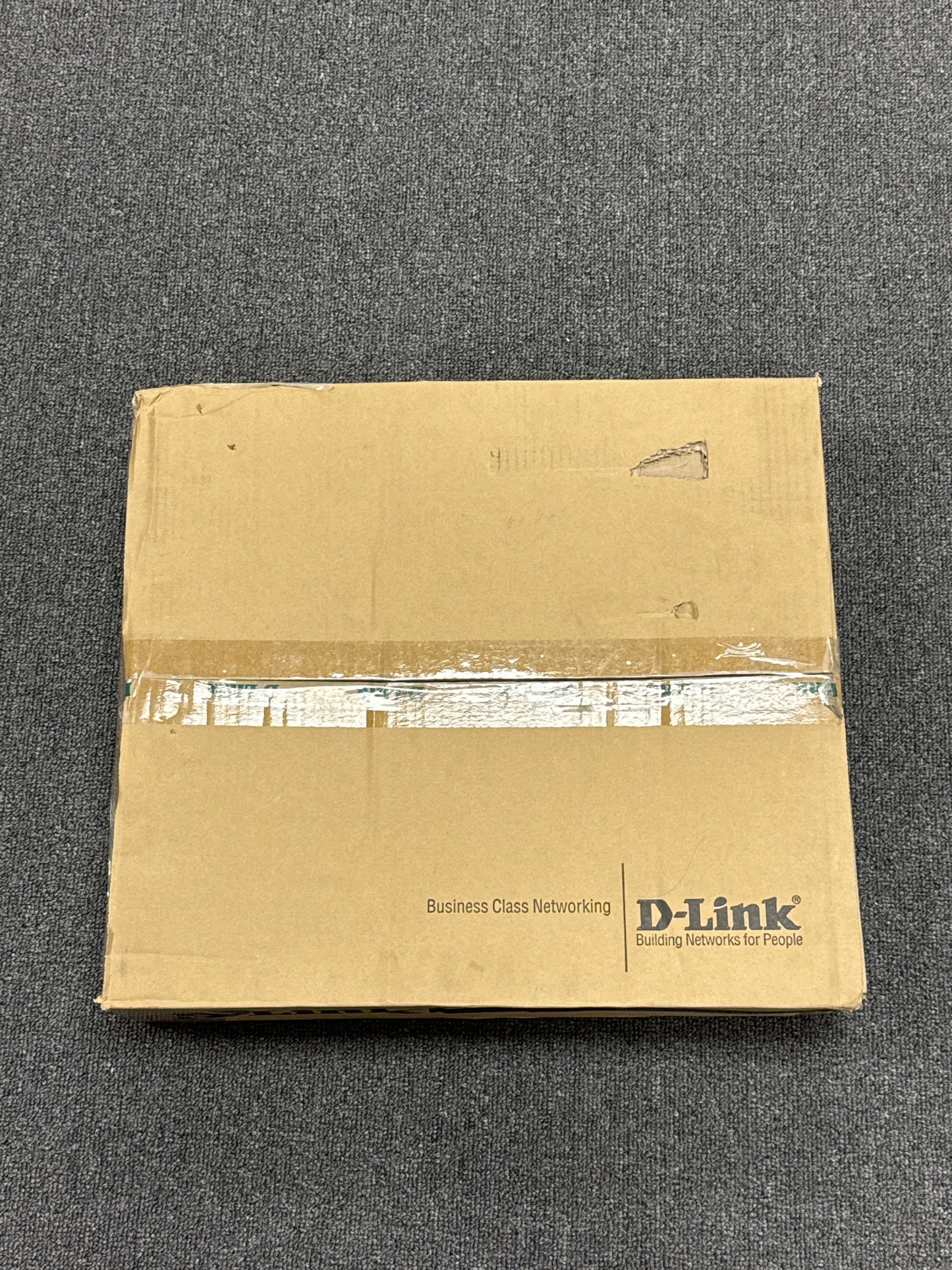 New D-Link 28-Port Gigabit Stackable POE Smart Managed Switch including 4 10G SFP+