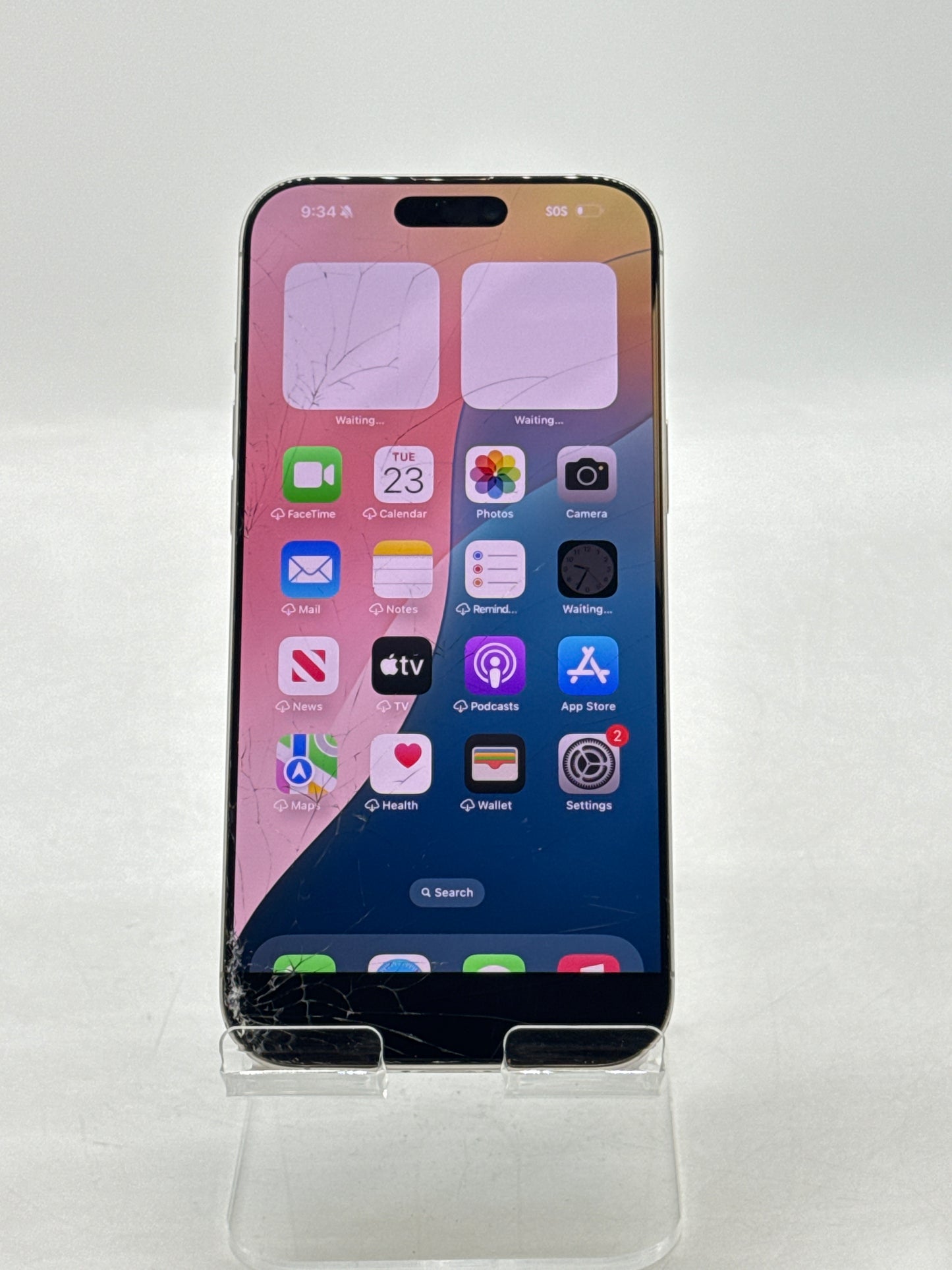 Unlocked Apple iPhone 16 Pro Max A3084 256GB Natural Titanium - Cracked Read!