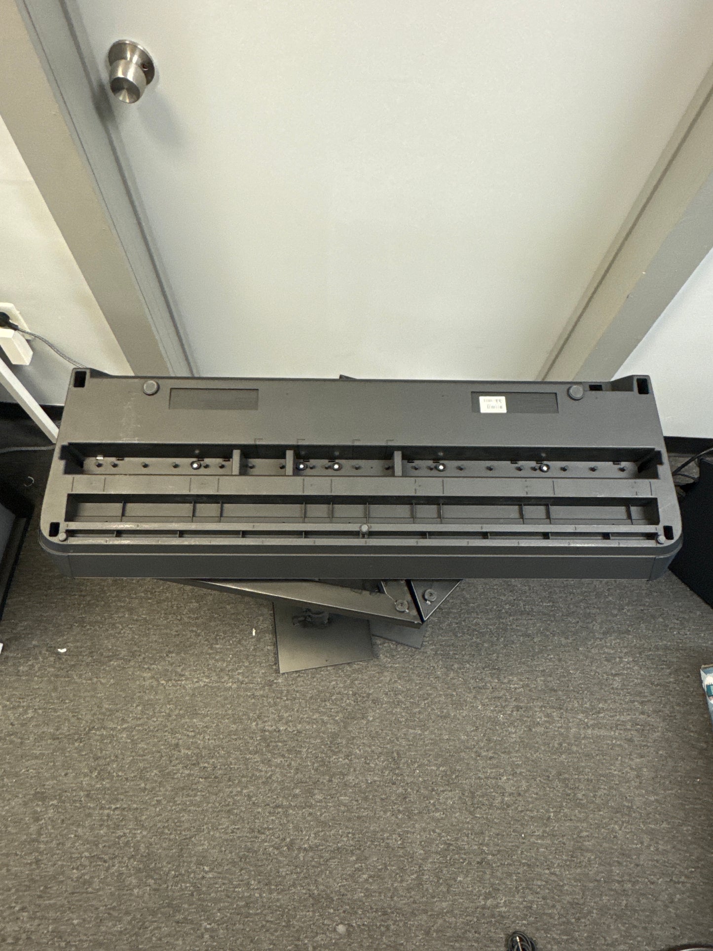 Yamaha MODX6+ 61 Semi-weighted Key Synthesizer w/ power supply