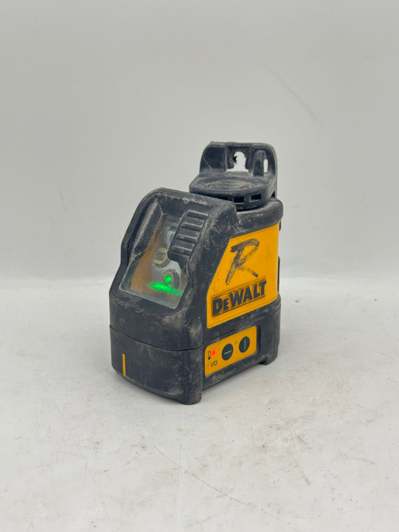 DeWalt DW088CG Self Leveling Cross Line Laser Level Green Beam Used