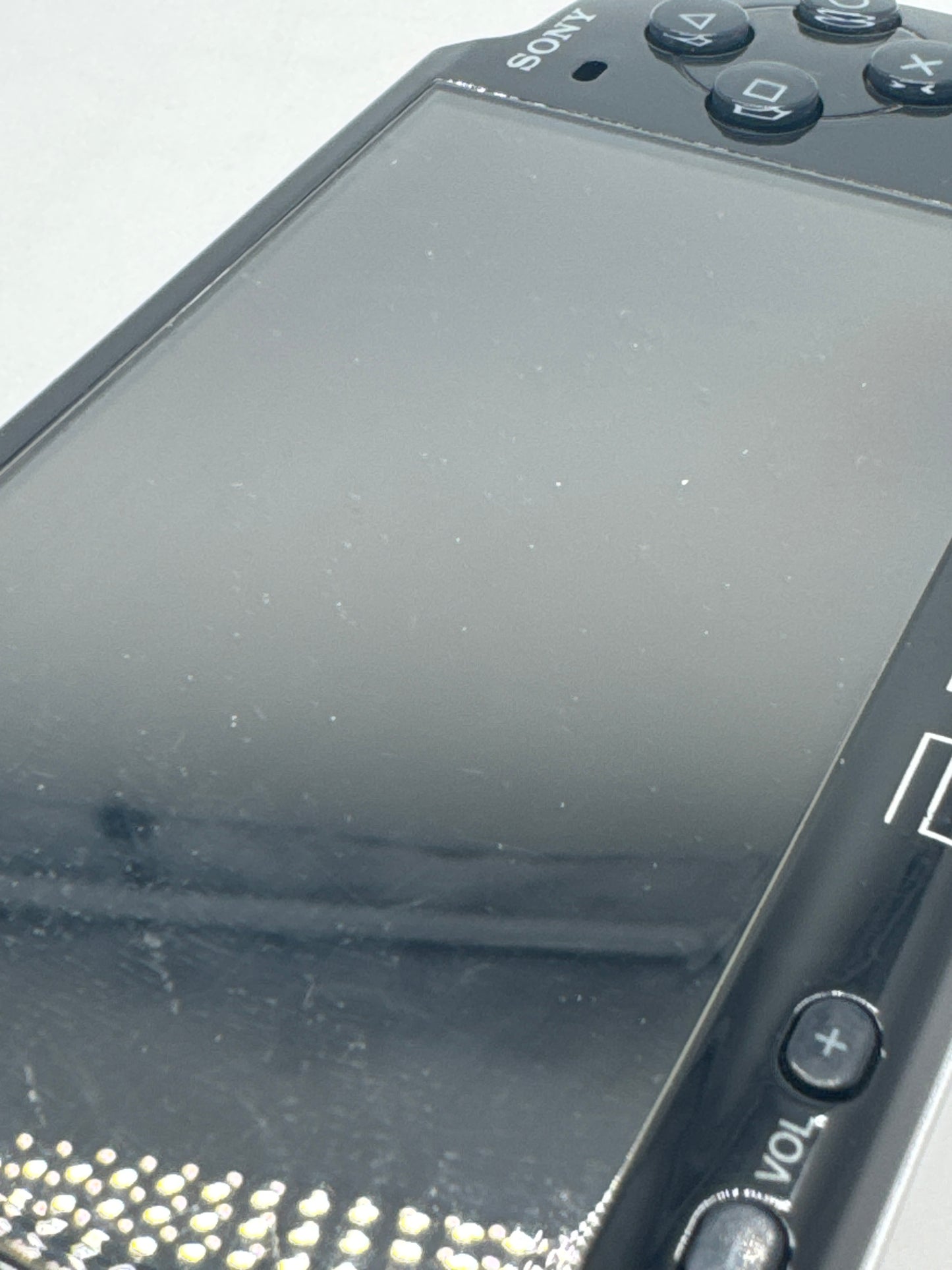 PlayStation Portable PSP-2000 Piano Black Console #670 w/ OEM 1200mAh Battery