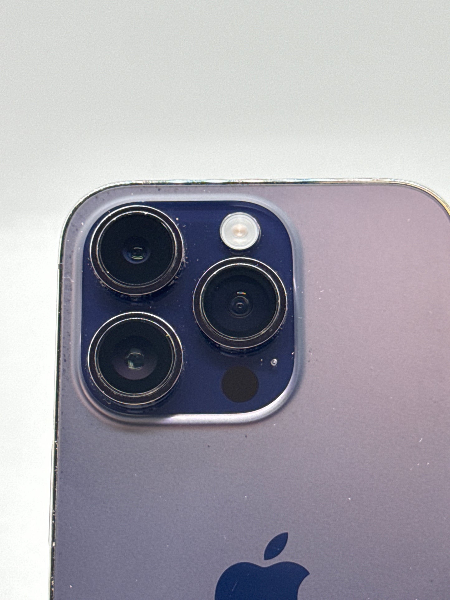 Unlocked Apple iPhone 14 Pro A2650 128GB Deep Purple - Cracked Read!