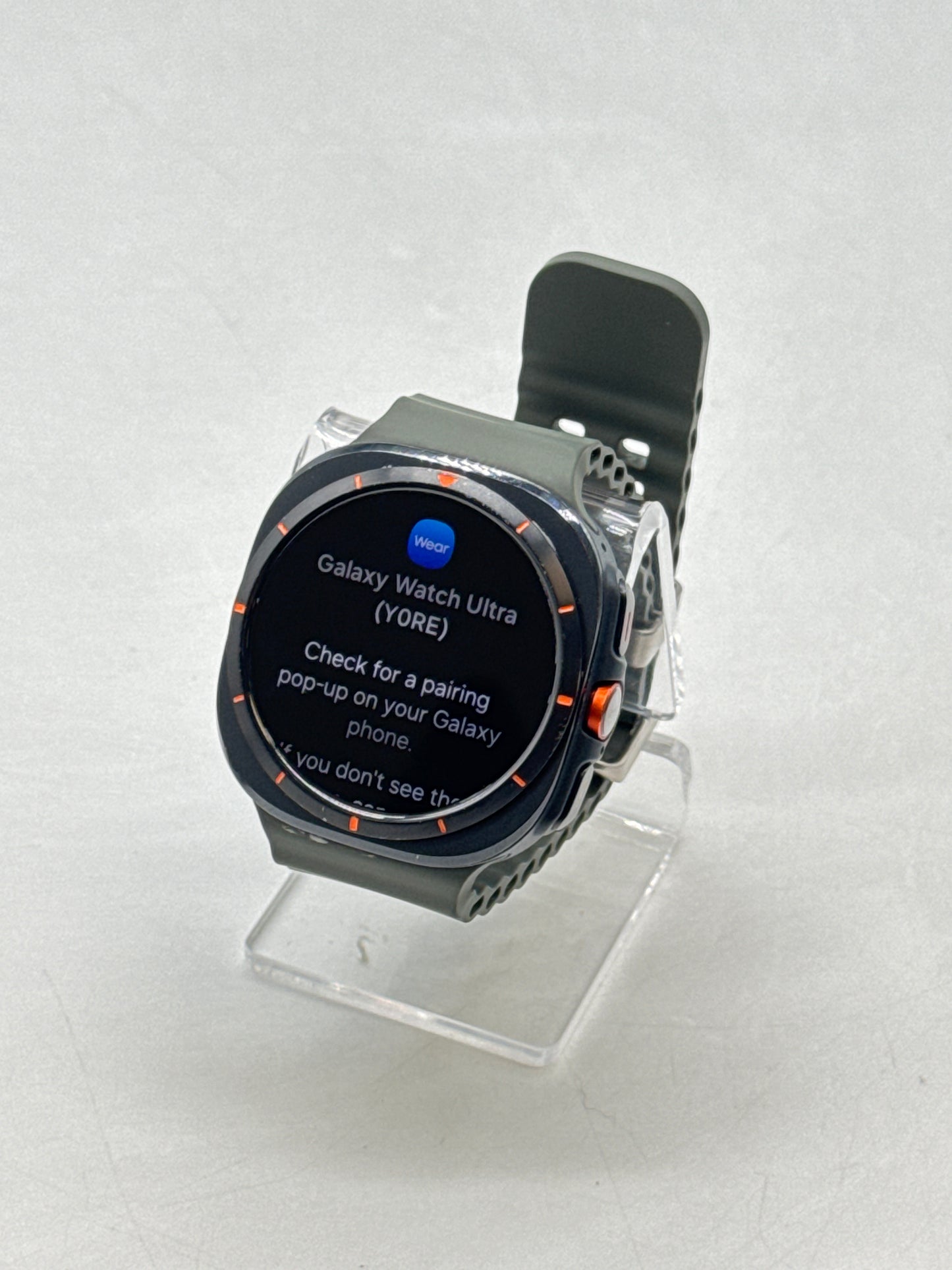 Unlocked Samsung Galaxy Watch Ultra SM-L705U 47mm Cellular Titanium Gray