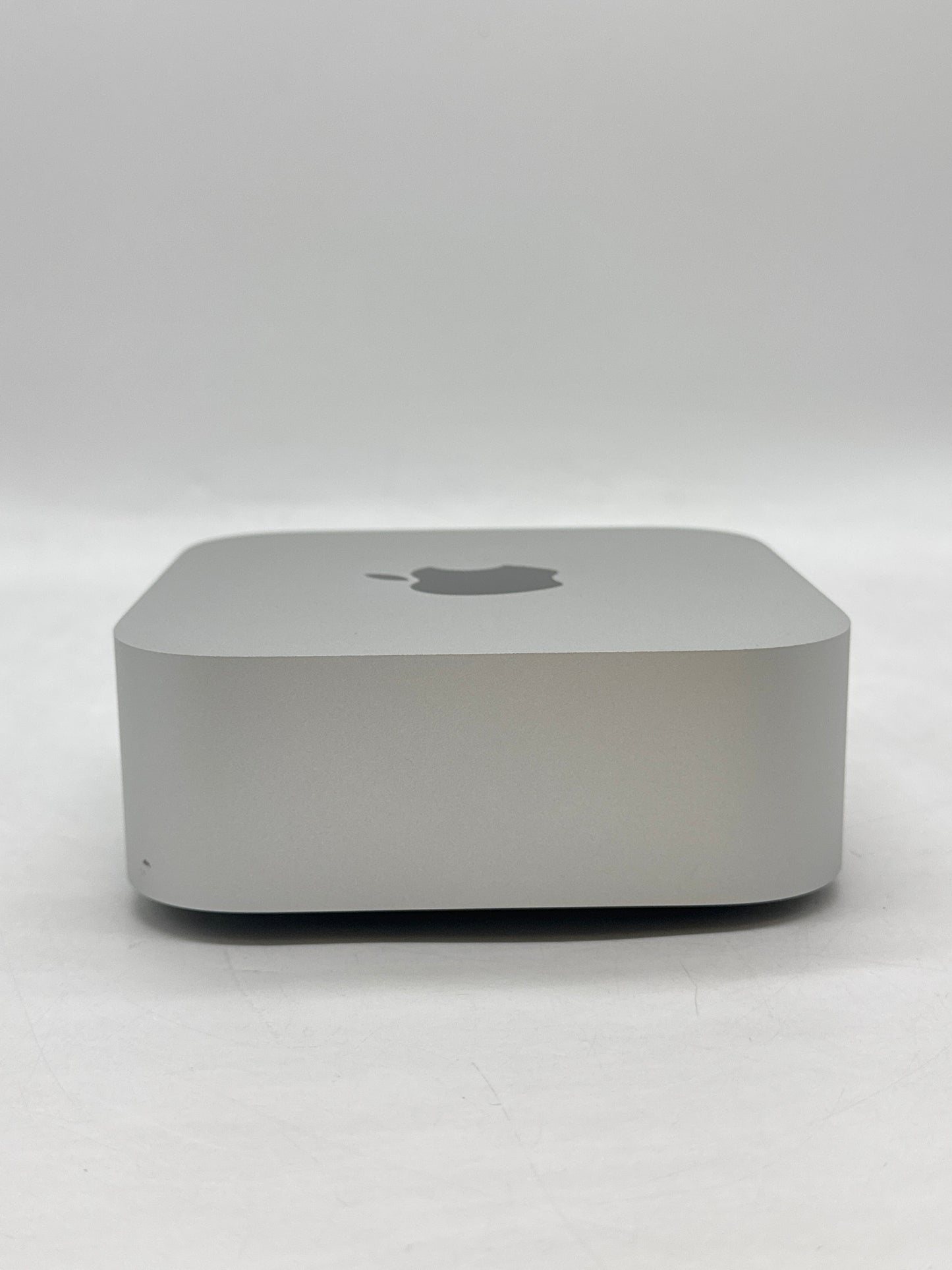 2024 Apple Mac Mini A3238 M4 10C-CPU 10C-GPU 256GB SSD 16GB RAM