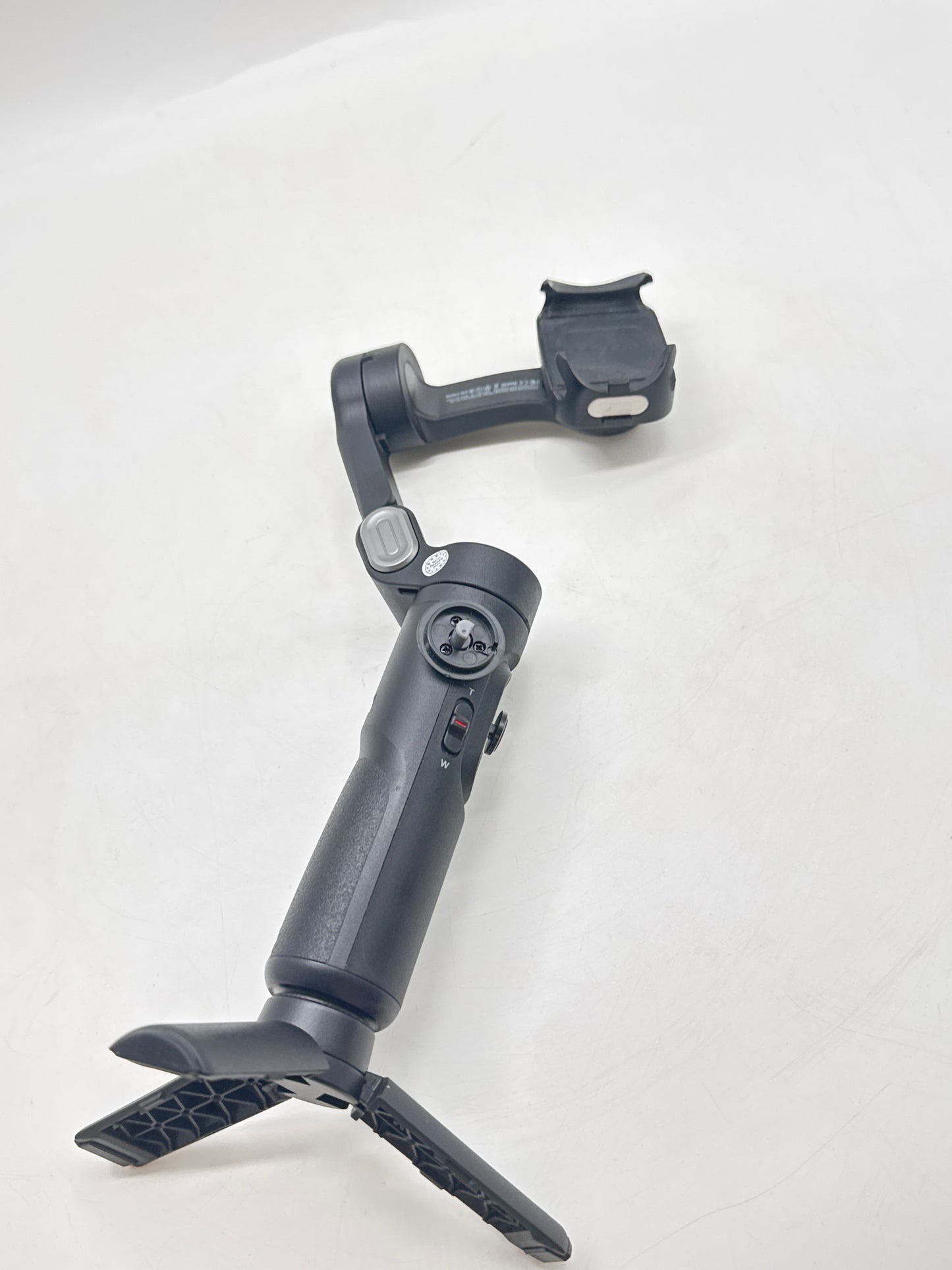 AOCHUAN Smart XE 3-Axis Gimbal Anti-Shake Smartphone Stabilizer W/stand