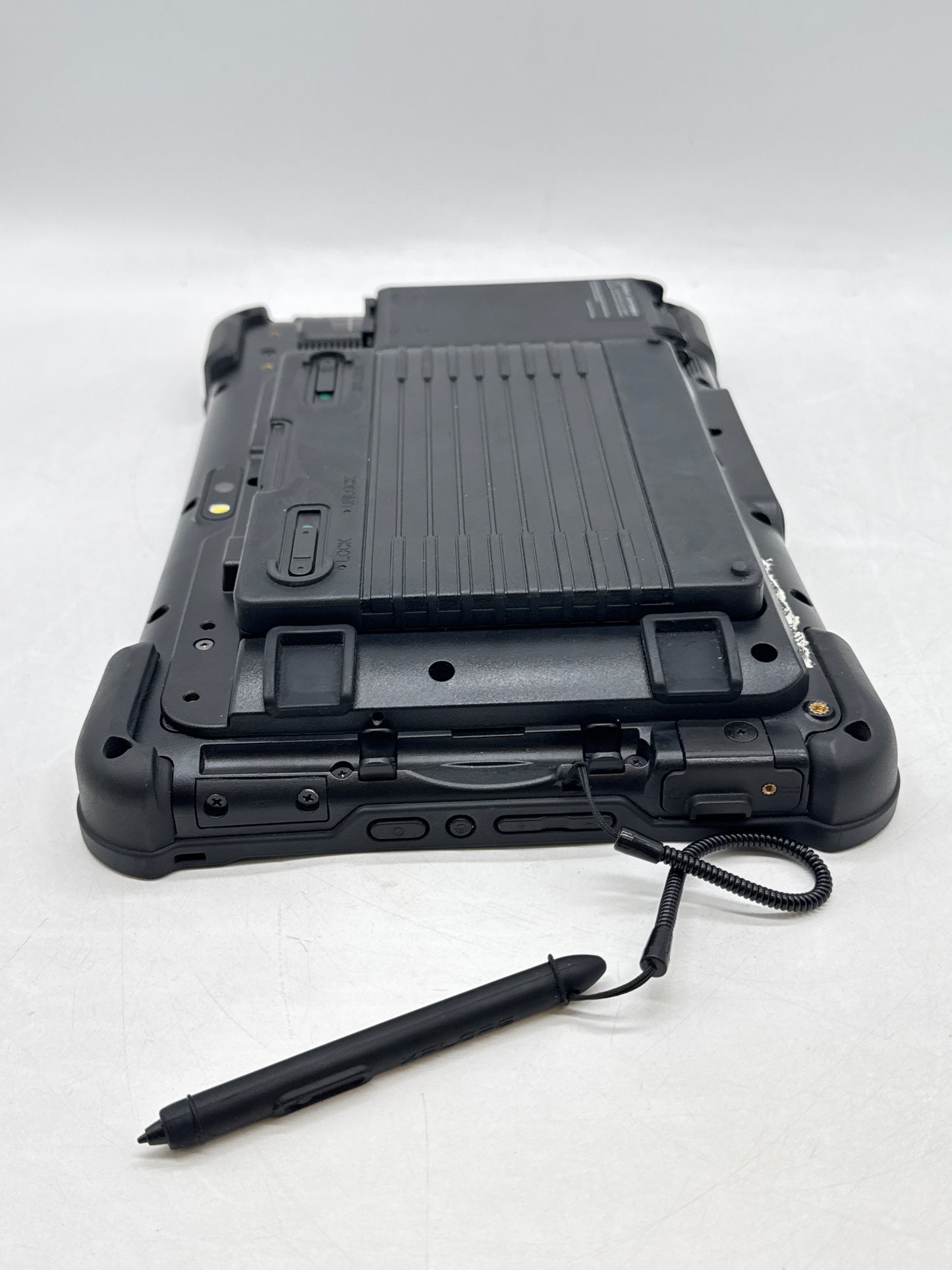 Xplore iX101B1 Tablet Rugged with Stylus Pen - Cracked Screen Read!