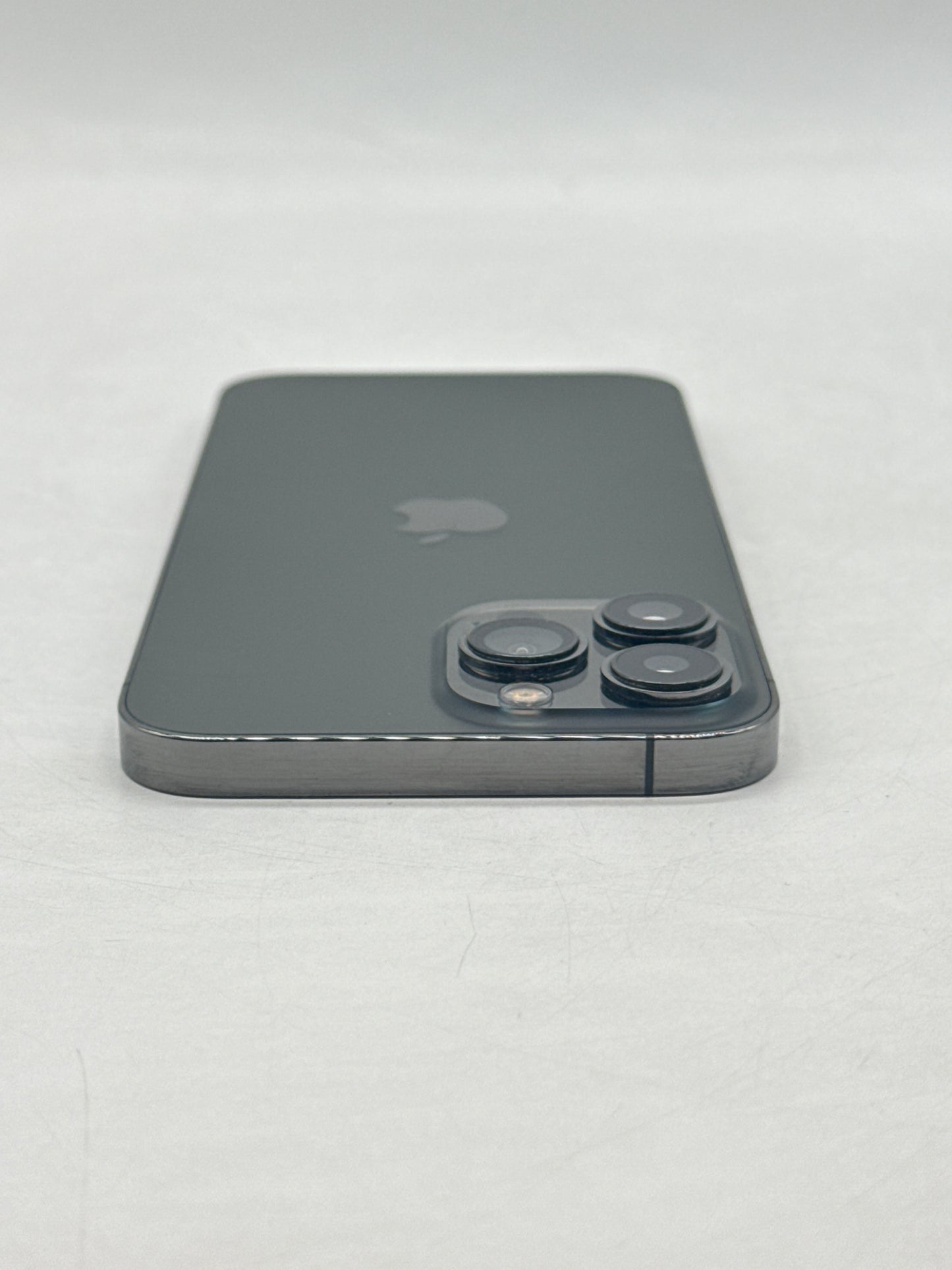 AT&T Apple iPhone 13 Pro Max A2484 128GB Graphite 82% Battery Health