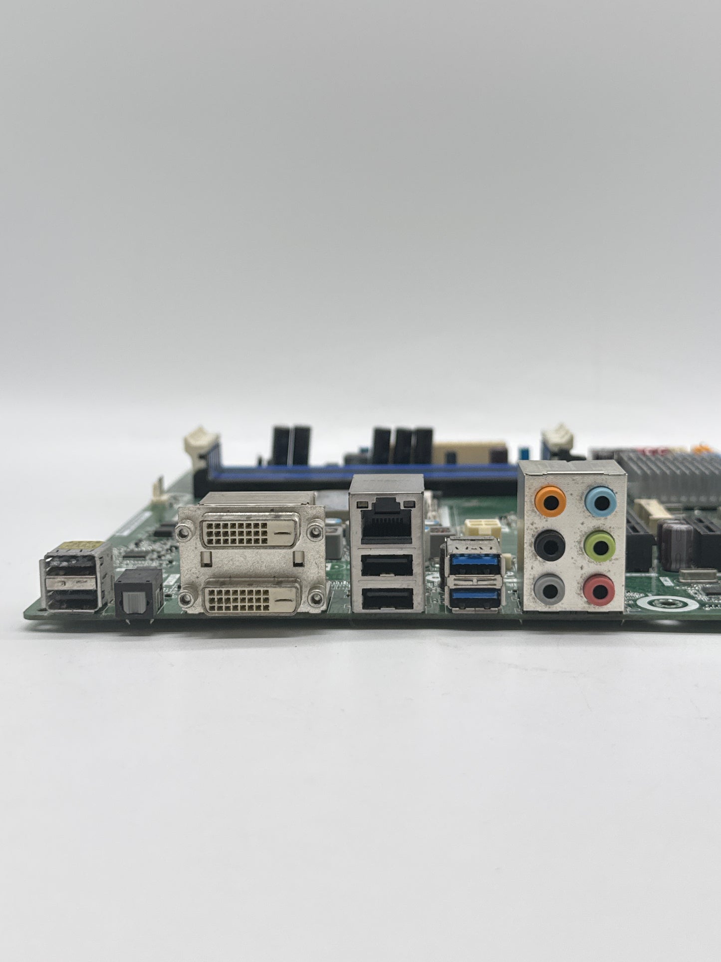 HP Pavilion p7-1100 Desktop AAHD3-HB Motherboard UNTESTED