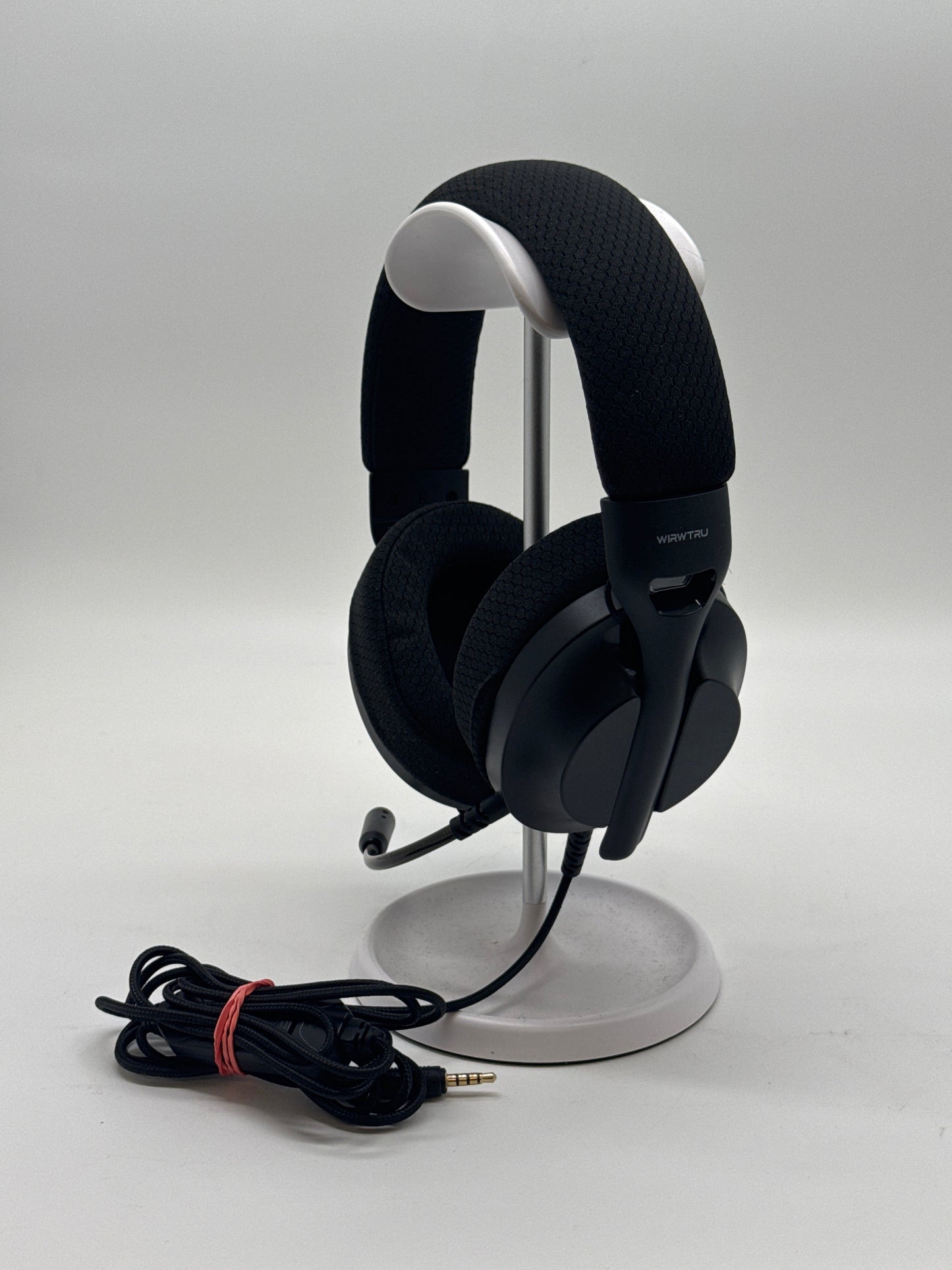 WIRWTRU Black Ultra Lightweight Gaming Headset Aux Cable - Used