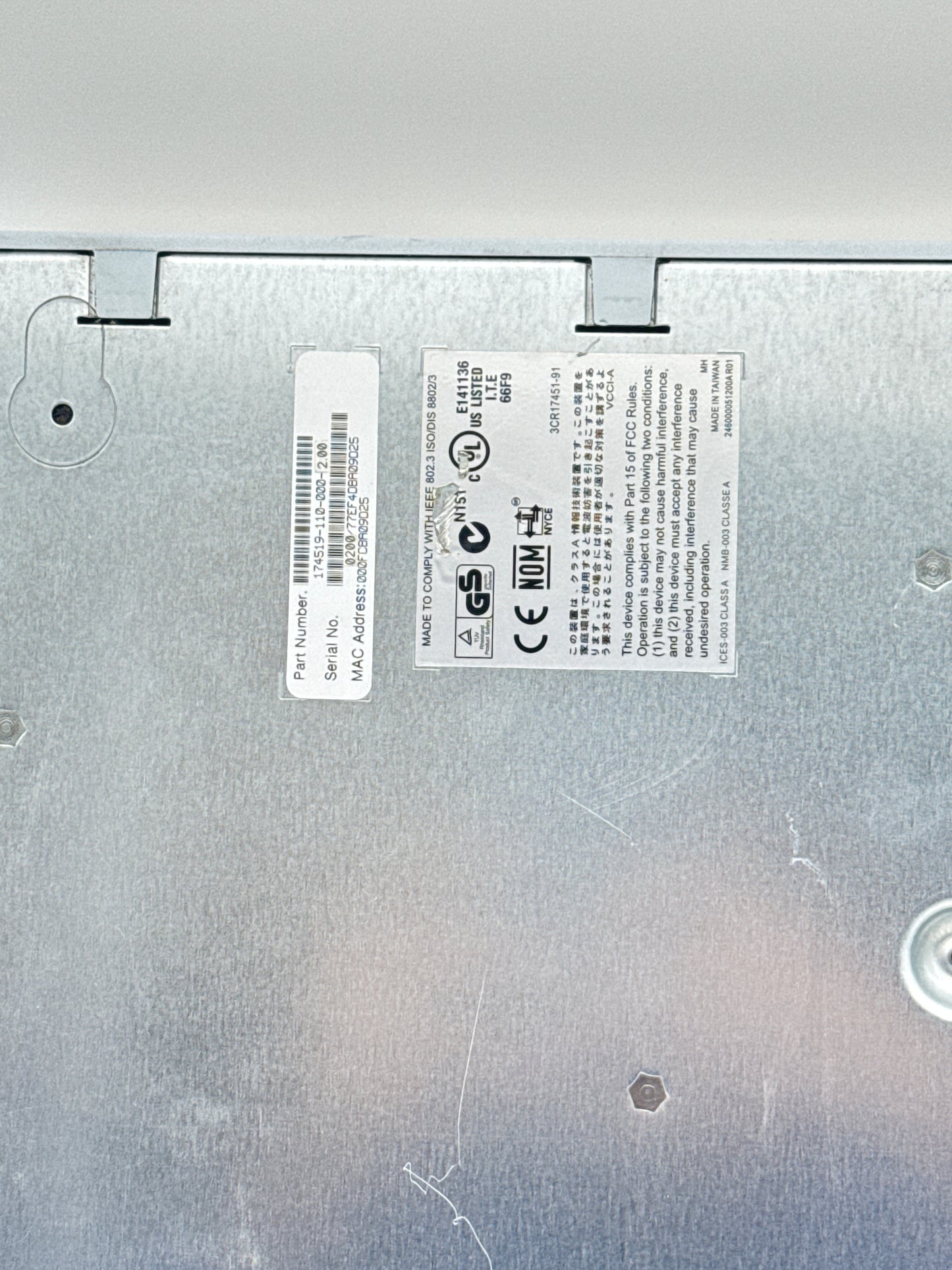 3COM SuperStack 3 3870 48 port switch (44 port + 4 SFP) 3CR17451-91