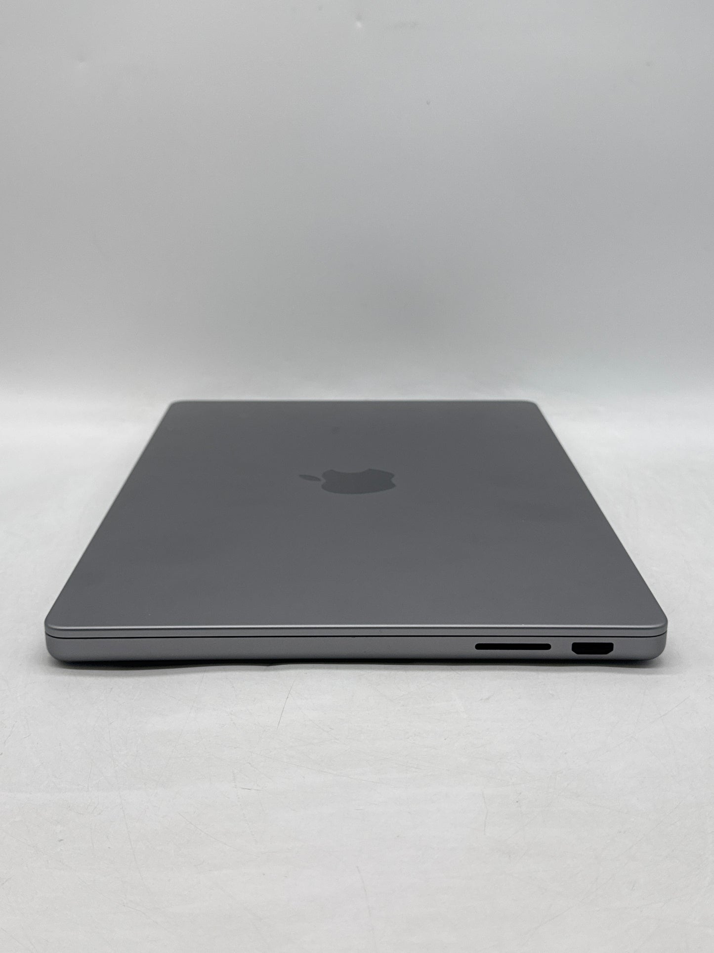 2023 Apple MacBook Pro 14.2" A2918 M3 8C-GPU 10C-CPU 512GB SSD 8GB RAM 3 Cycle