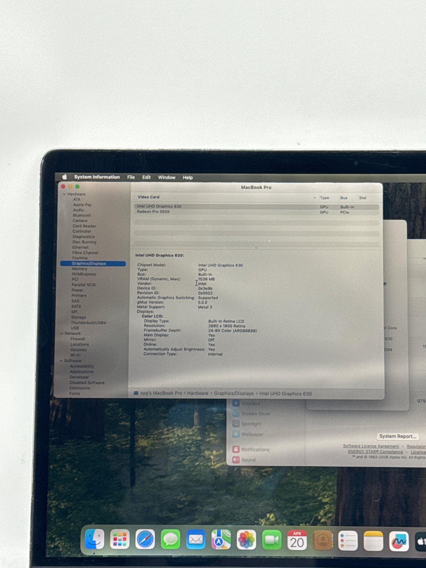 2018 Apple MacBook Pro 15.4" A1990 Core i9 32GB RAM 1TB SSD - Bad Display Read!