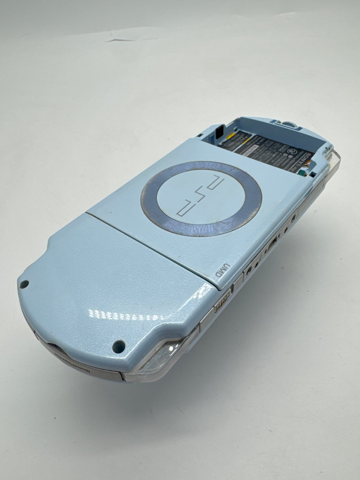Sony PSP-2000 Blue Console #95 No Battery or Lid No Charger BAD DISPLAY & UMD AS IS