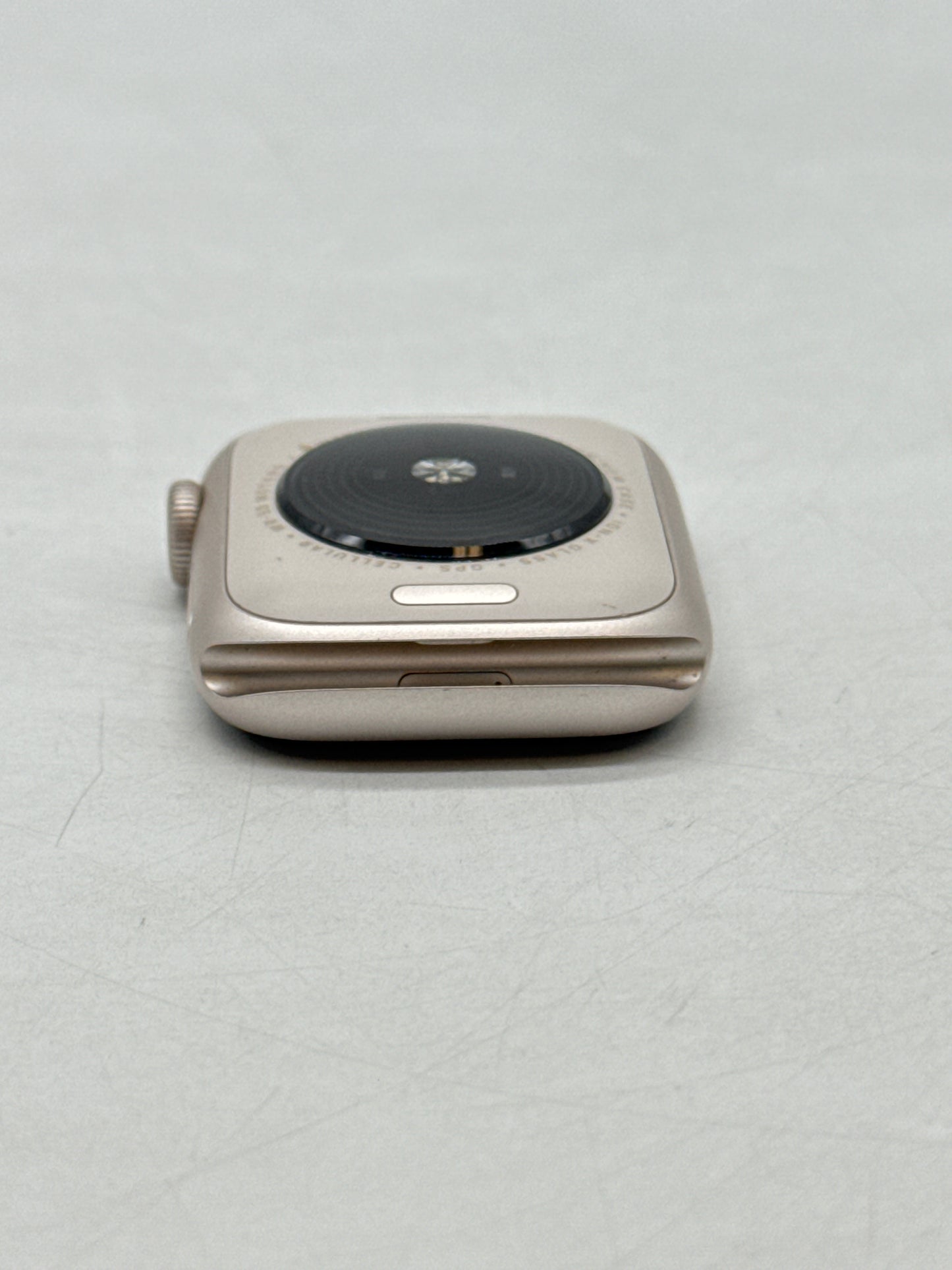 Unlocked Apple Watch SE 3 A3326 40mm GPS + Cellular Starlight Aluminum