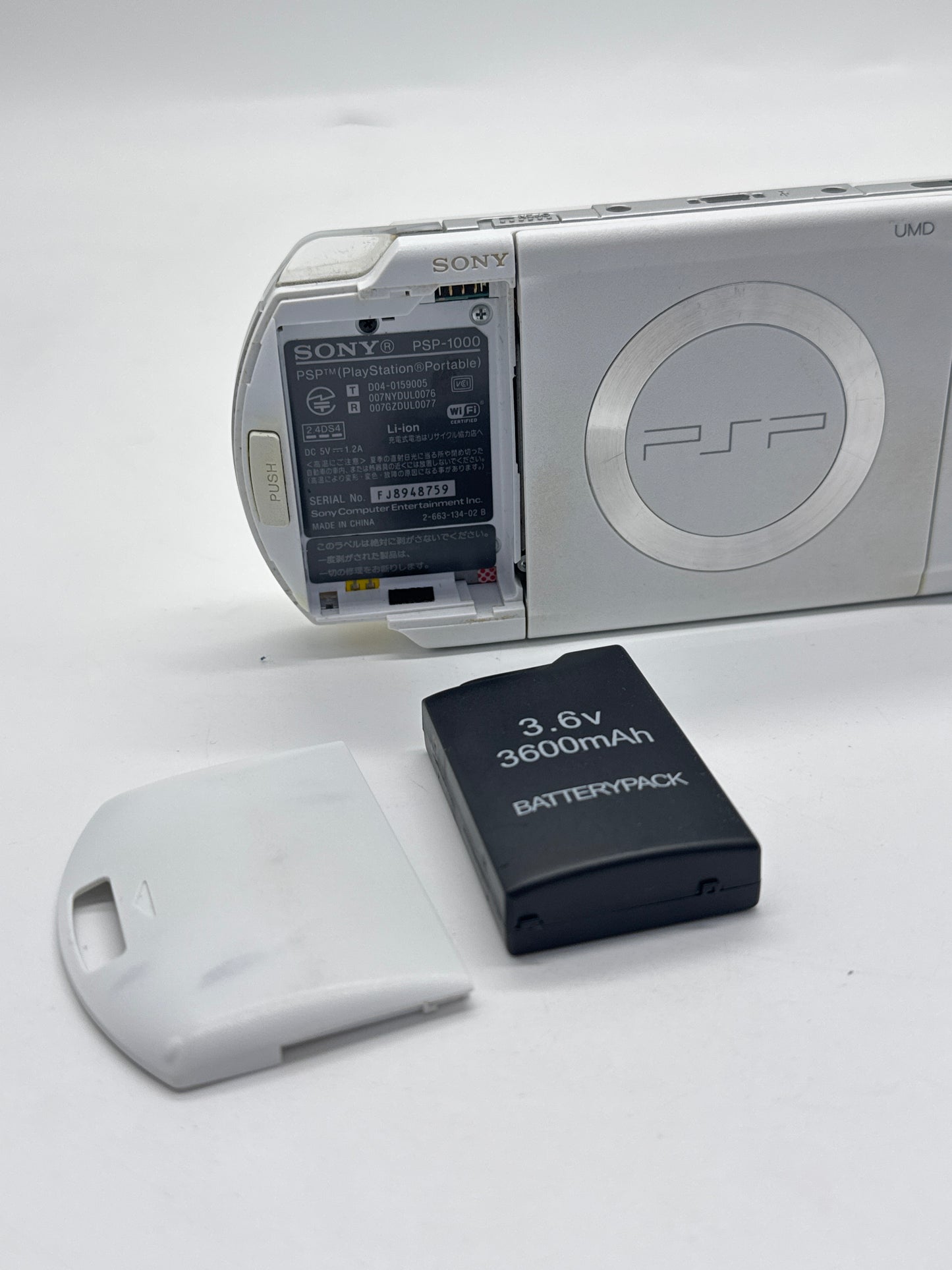 Sony PSP-1000 White Console #99 w/3600mAh Battery & No Charger