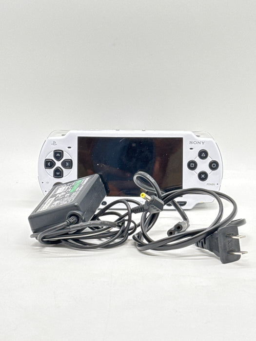 Sony PSP-2000 White Console w/1200mAh Battery & Charger - Read!