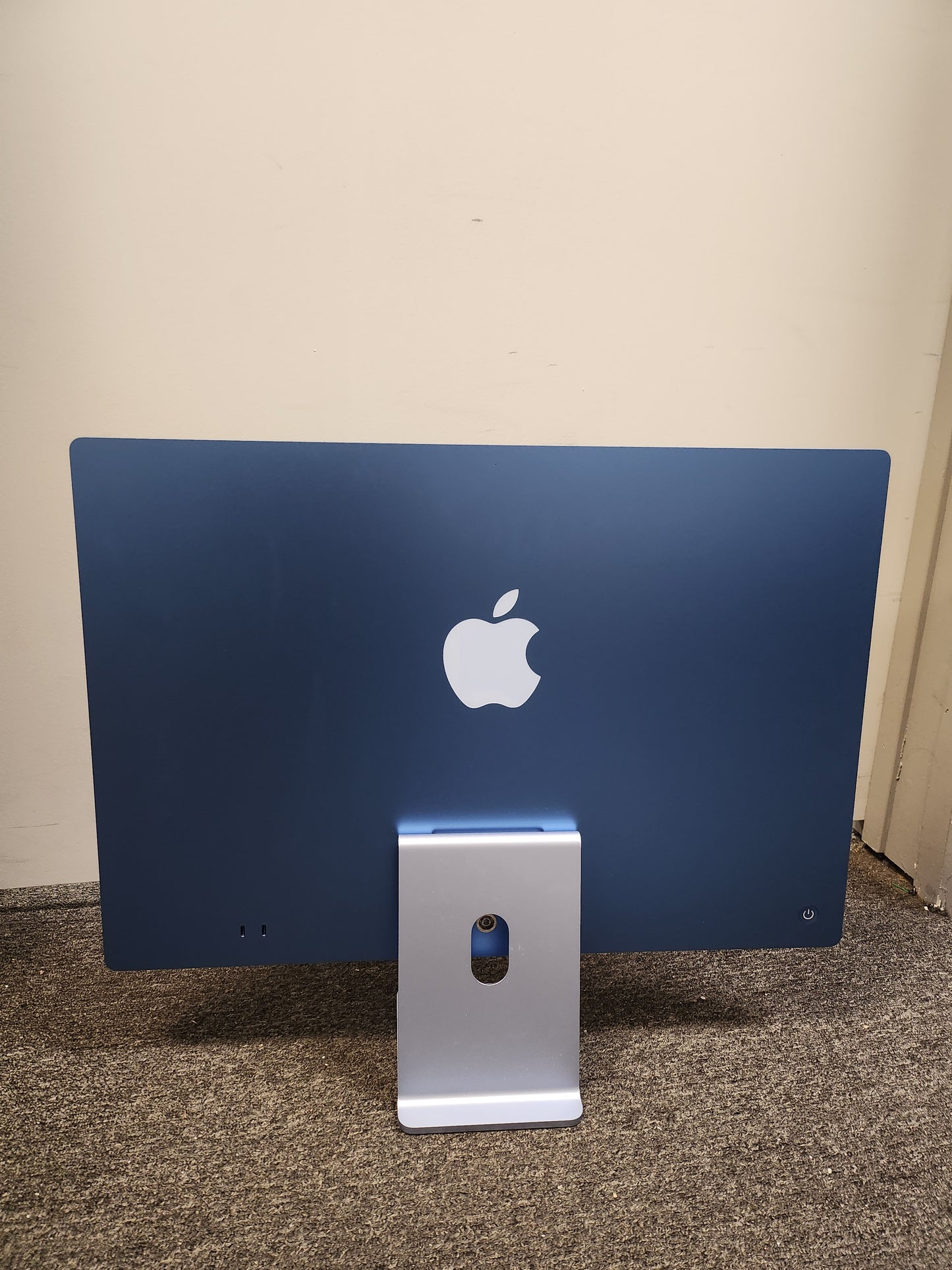 2024 Apple iMac 24" A3247 M4 8C-CPU 8C-GPU 256GB SSD 16GB RAM Blue