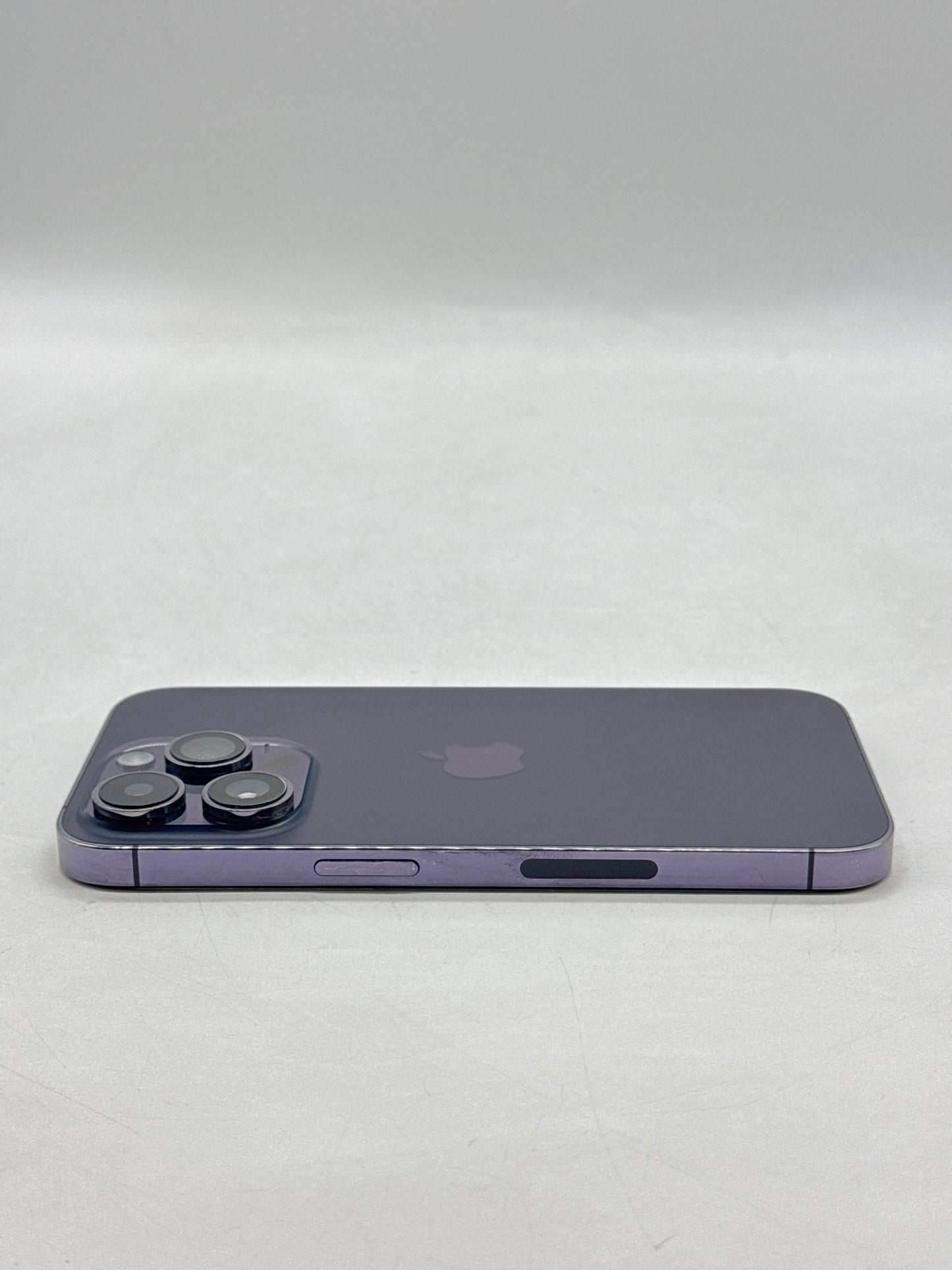 Unlocked Apple iPhone 14 Pro A2650 128GB Deep Purple - Read!