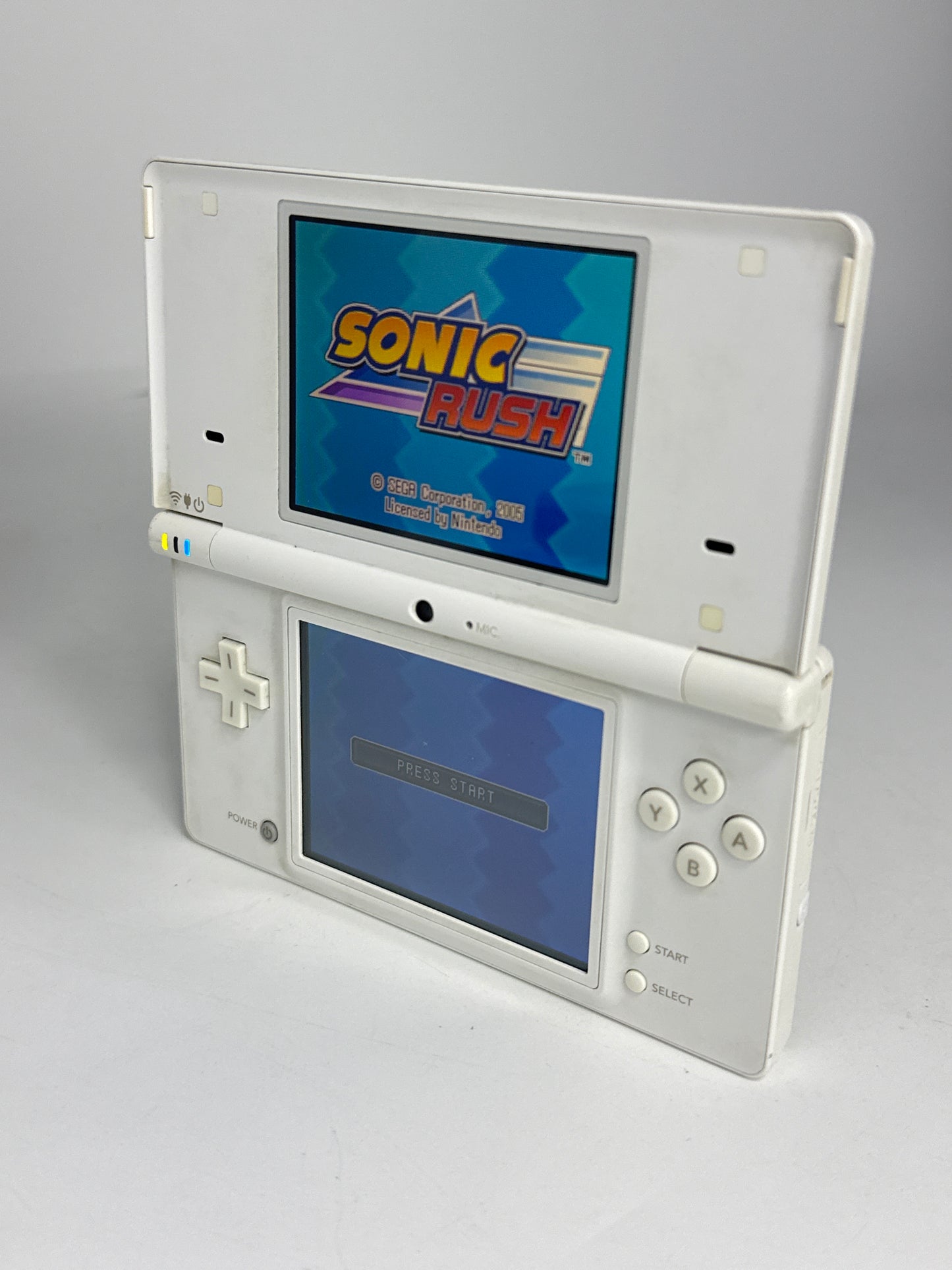 Nintendo DSi TWL-001(JPN) White Console #102 No Charger