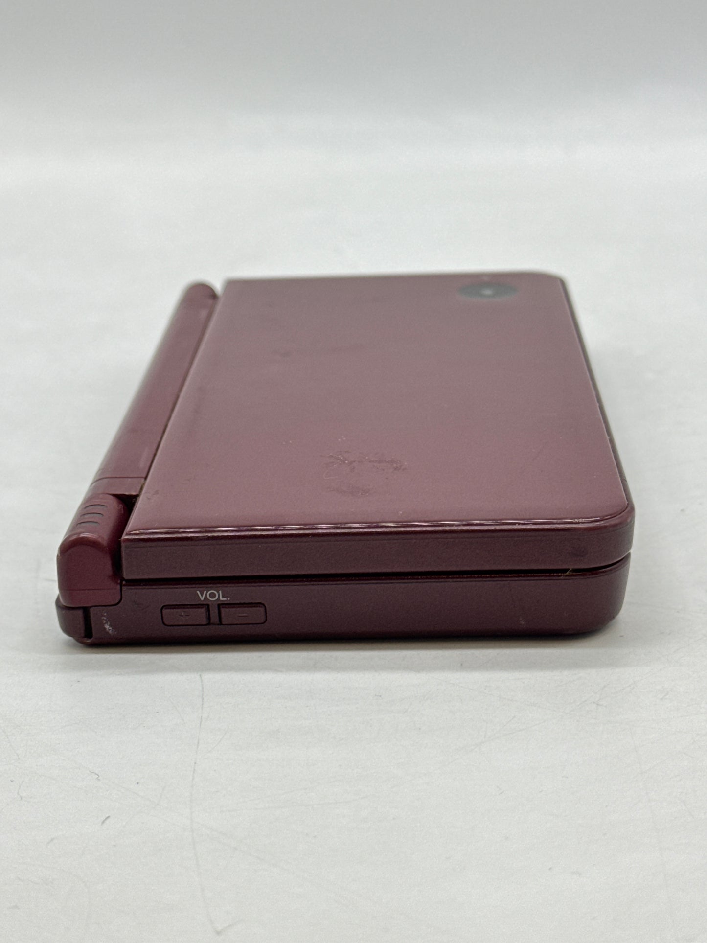 Nintendo DSi XL UTL-001(USA) Handheld Video Game Console Burgundy - Read!