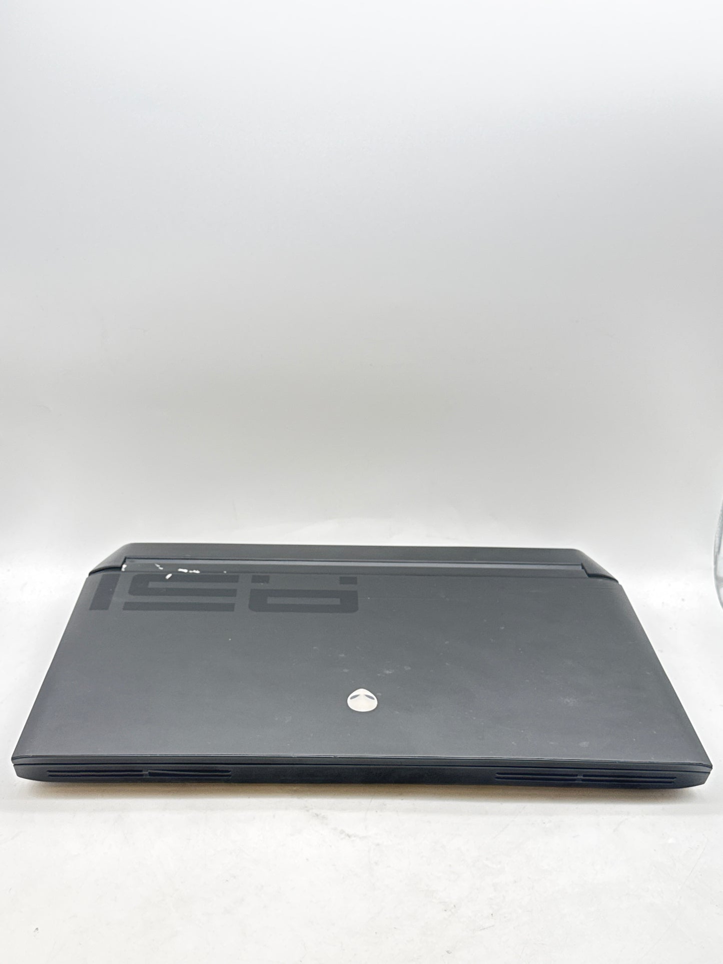 Alienware Area 51m Intel i7-8700 32GB RAM 1TB SSD RTX 2060