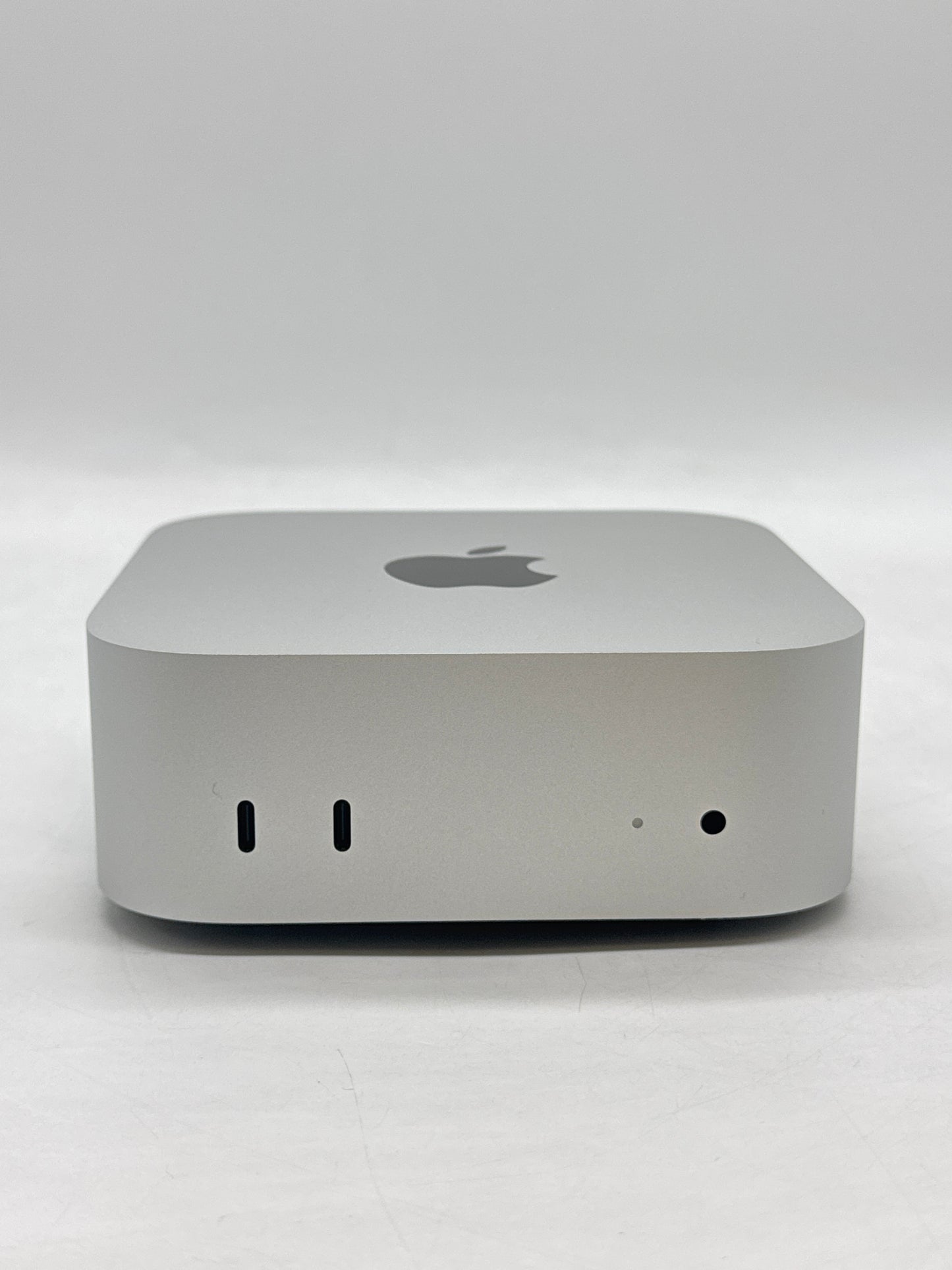 2024 Apple Mac Mini A3238 M4 10C-CPU 10C-GPU 256GB SSD 16GB RAM