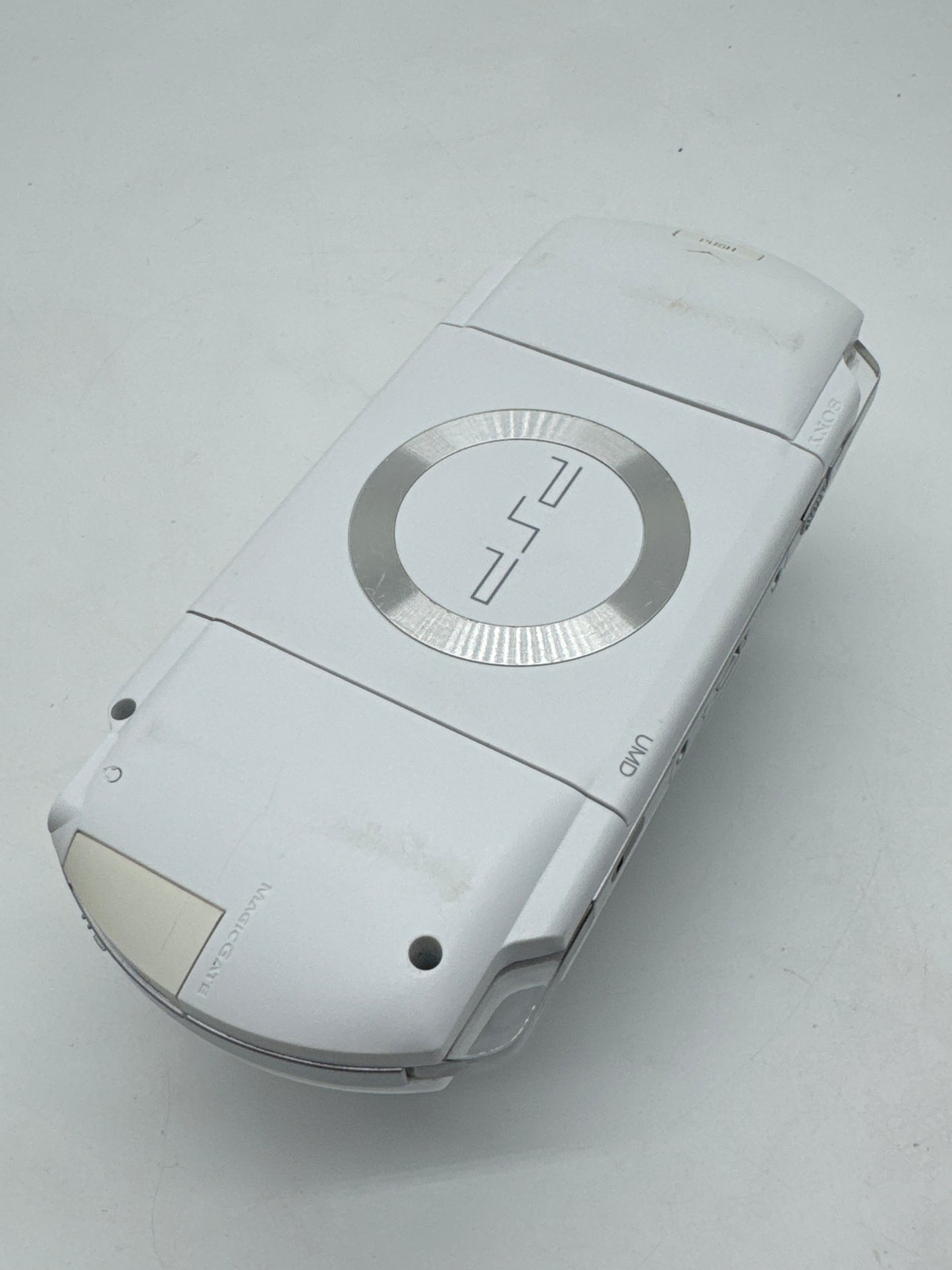 Sony PSP-1000 White Console #38 w/ 3600mAh Battery No Charger