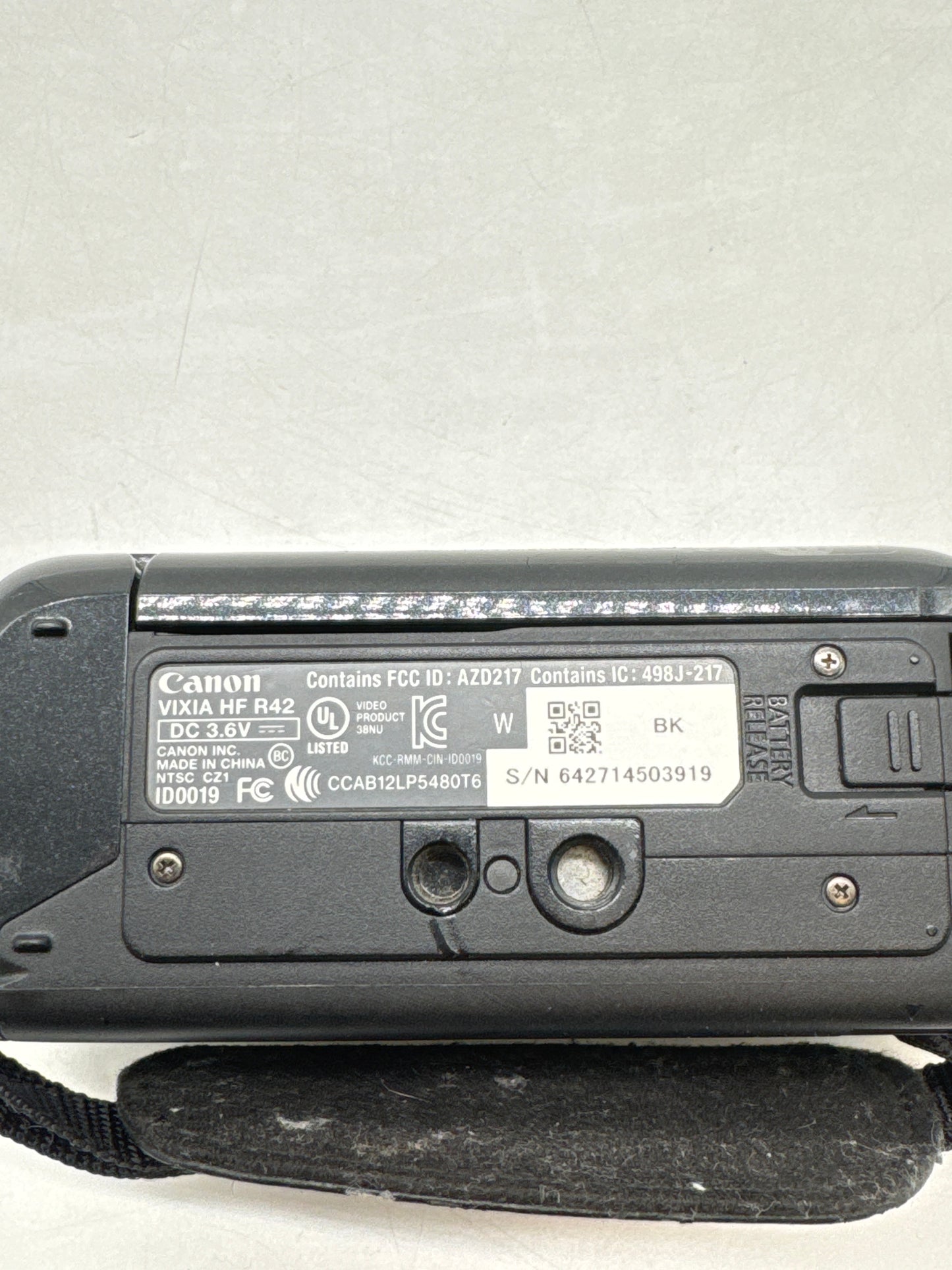 Canon VIXIA HF R42 HD Camcorder Black - Untested