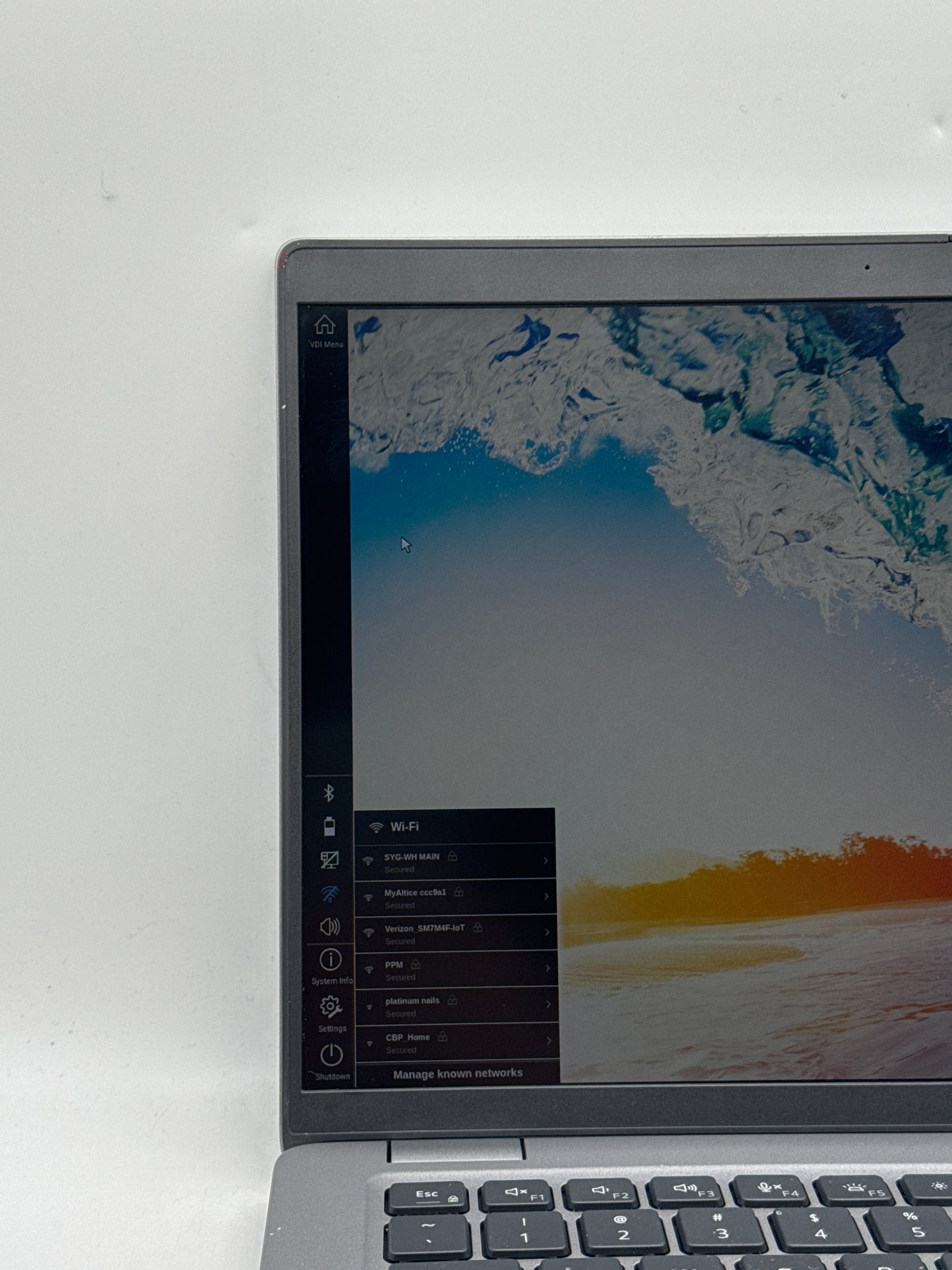 Dell Latitude 5450 14.0" Core i5-1335U 8GB RAM DDR5 RAM 256GB SSD Thin OS