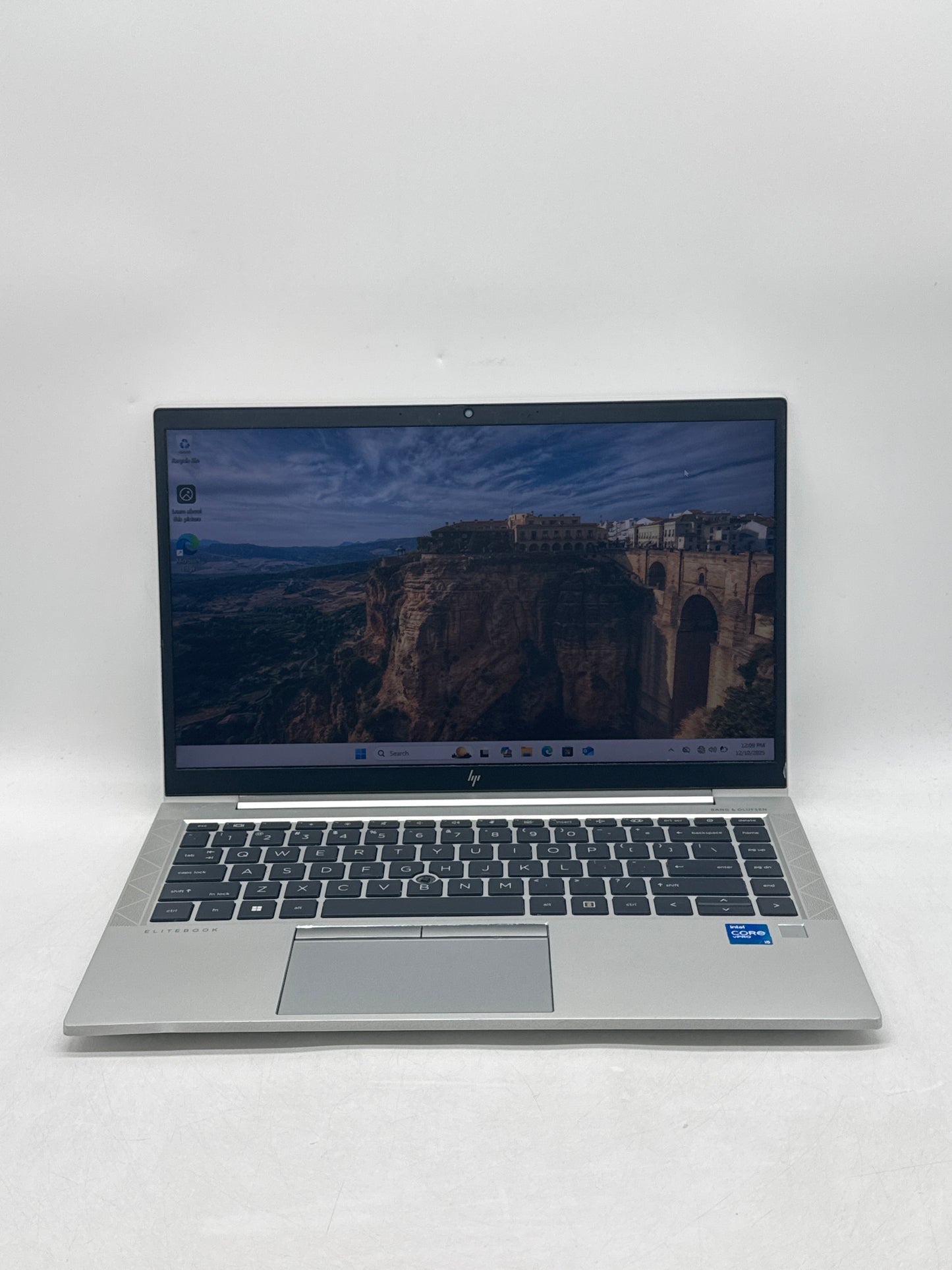 HP EliteBook 840 G8 14.0" FHD Core i5-1145G7 2.6GHz 32GB RAM 512GB SSD - Read!