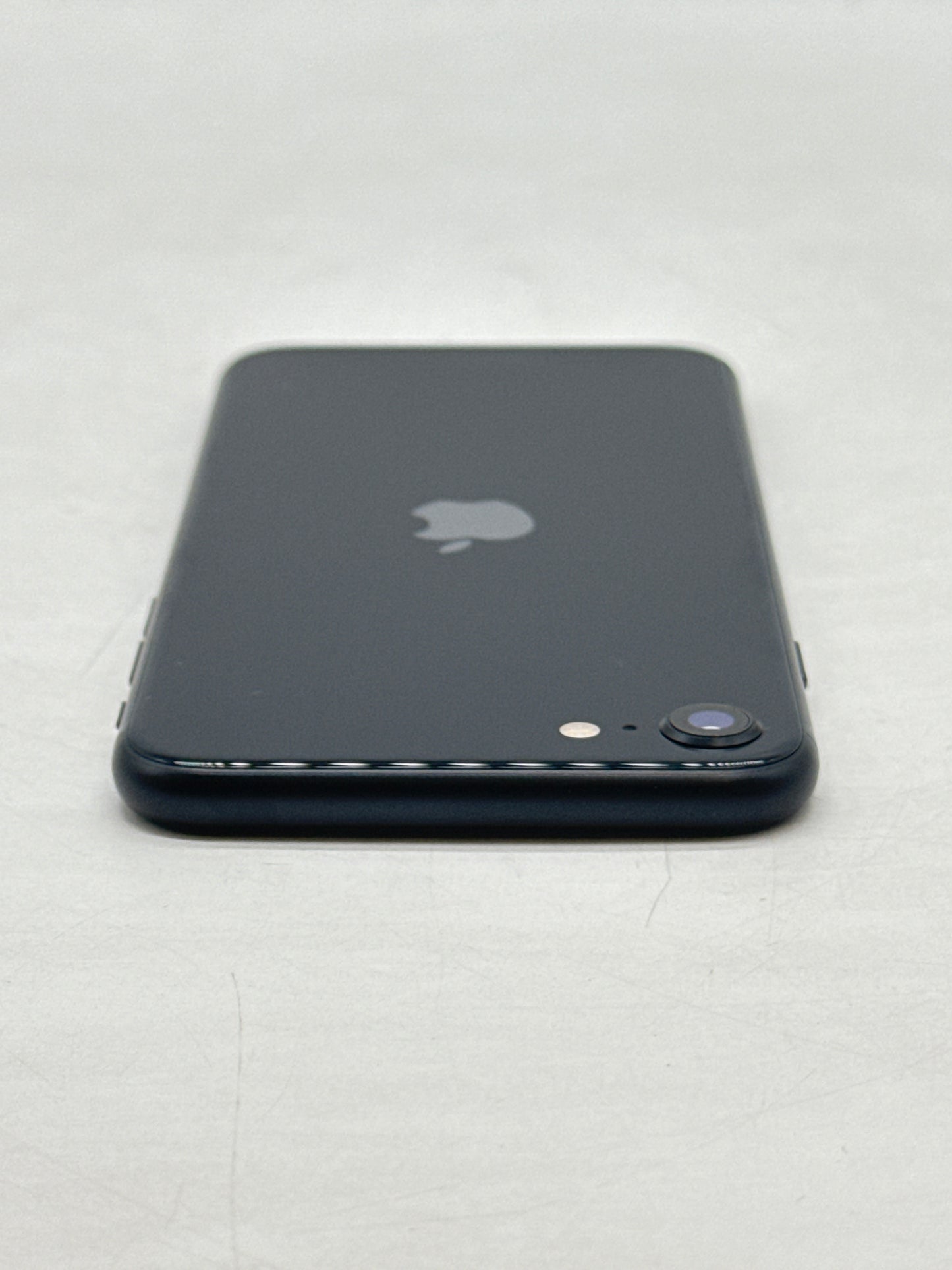 T-Mobile Apple iPhone SE 3nd Gen A2595 64GB Midnight