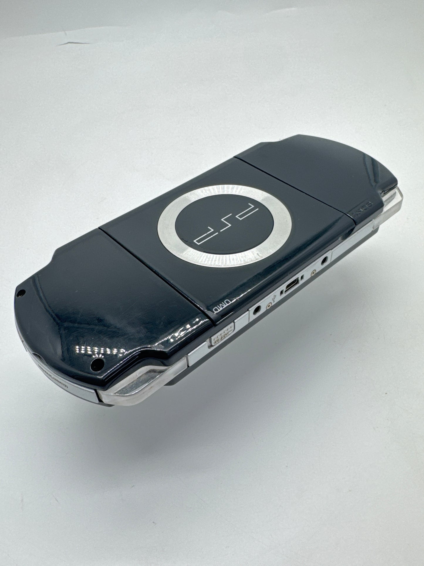 Sony PSP-2000 Piano Black Console #80 w/1200mAh Battery & No Charger