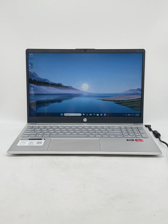 HP 15-FC0025DX 15.6" Touchscreen AMD Ryzen 5 7520U 8GB RAM 512GB SSD Silver Used