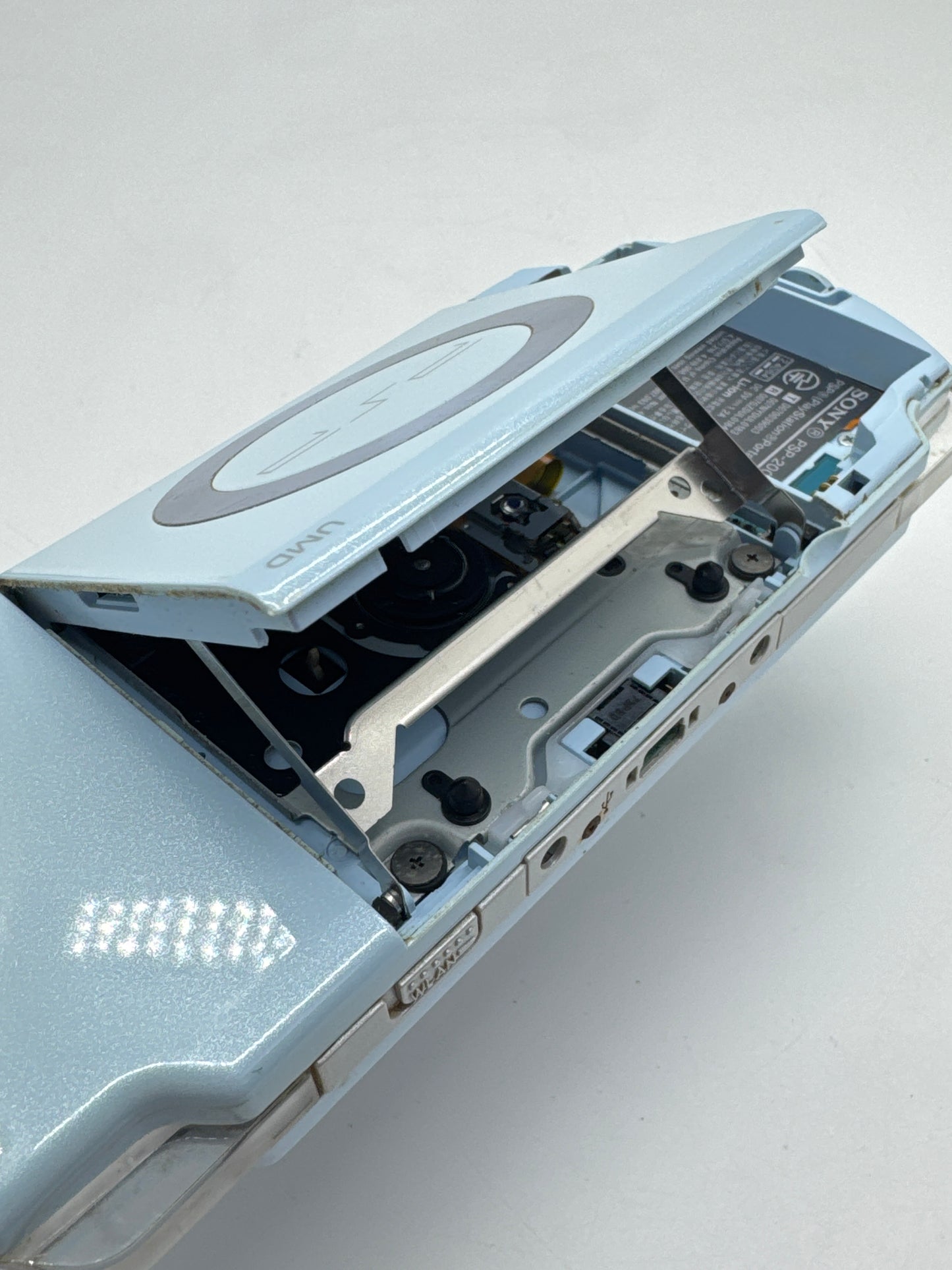 Sony PSP-2000 Blue Console #93 No Battery No Back Lid No Charger AS IS