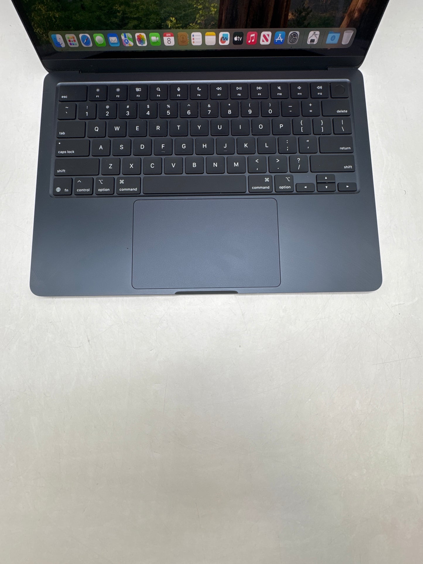 2025 Apple MacBook Air 13.6" A3240 M4 10C-CPU 10C-GPU 16GB RAM 512GB SSD 12 Cycle