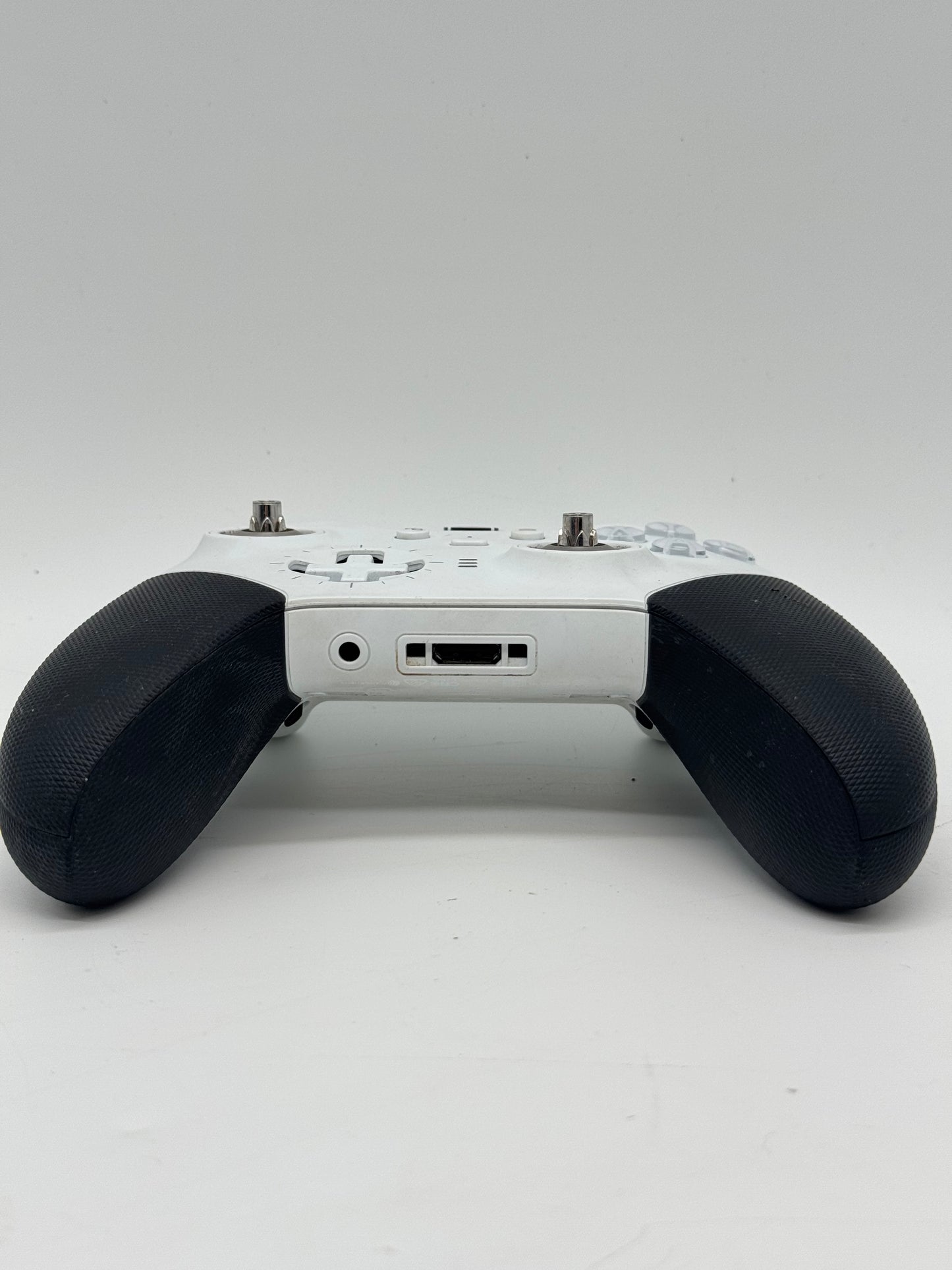 Microsoft Elite Series 2 Core White Wireless Controller - Read!