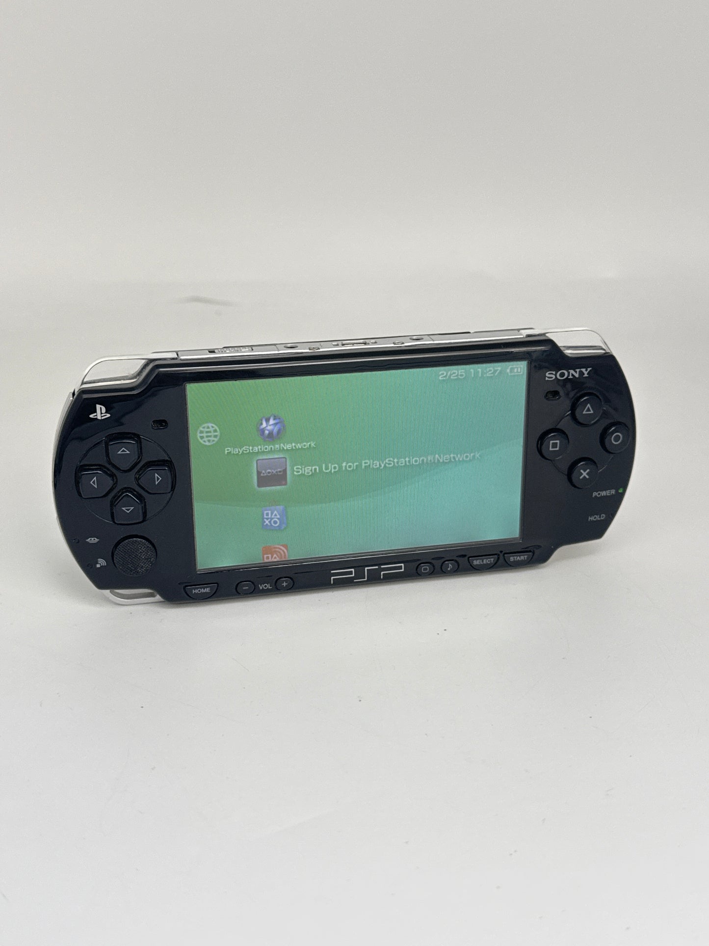 Sony PSP-2000 Piano Black Console #432 w/ 2400mAh Battery & 2GB Memory Stick