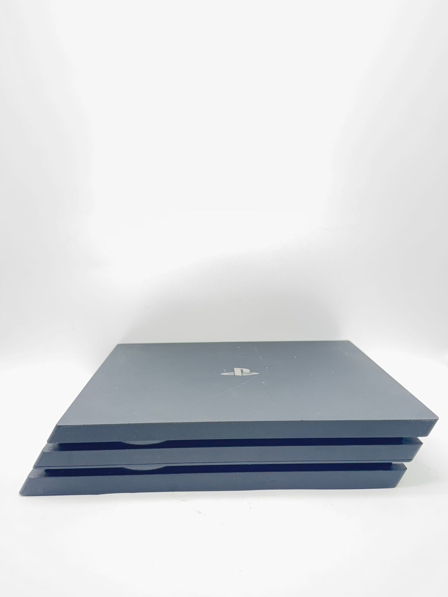 Sony PlayStation 4 PS4 Pro CUH-7015B 1TB Video Game Console W/Controller & Cables