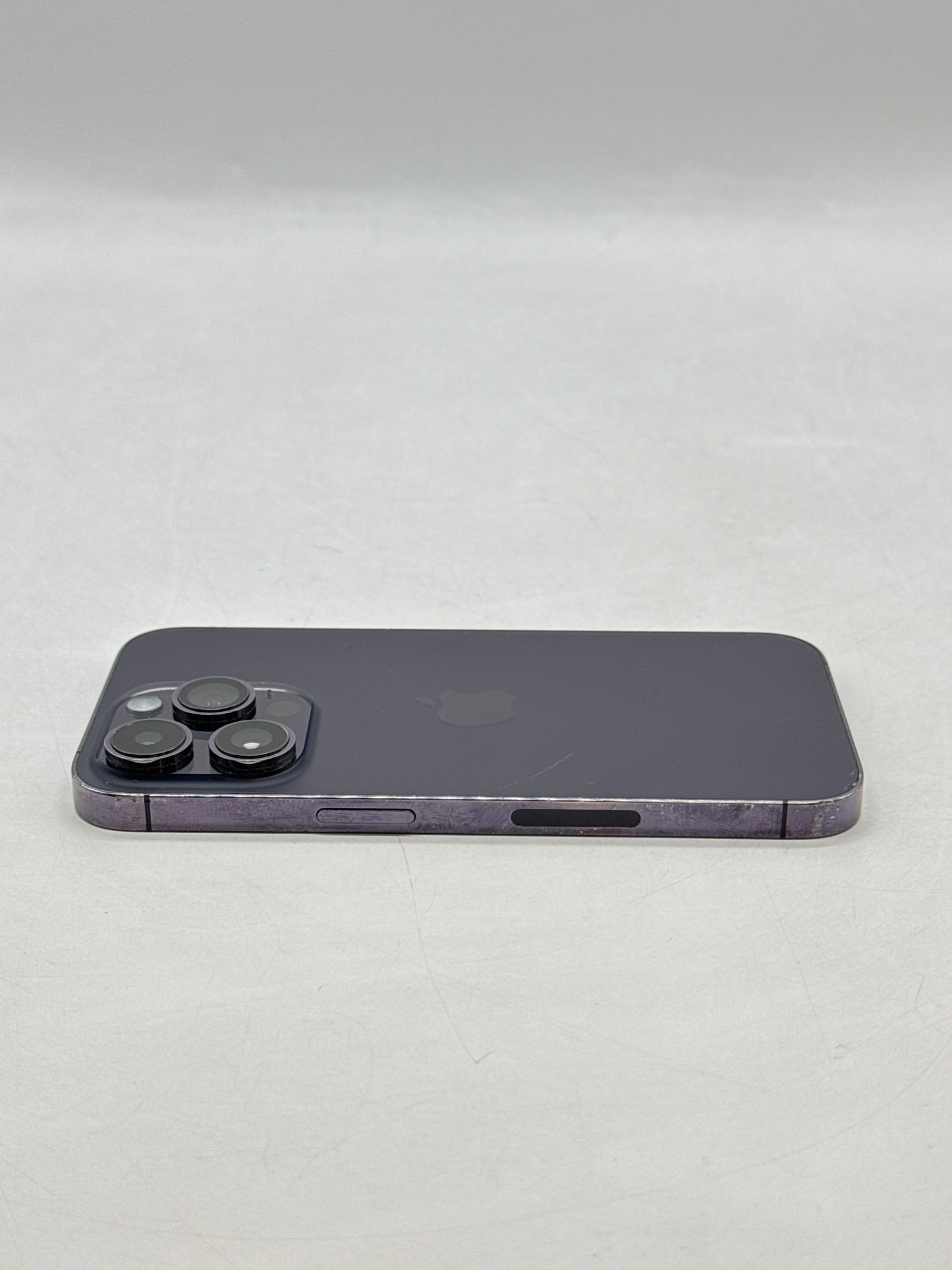 Unlocked Apple iPhone 14 Pro A2650 128GB Deep Purple - Cracked Read!