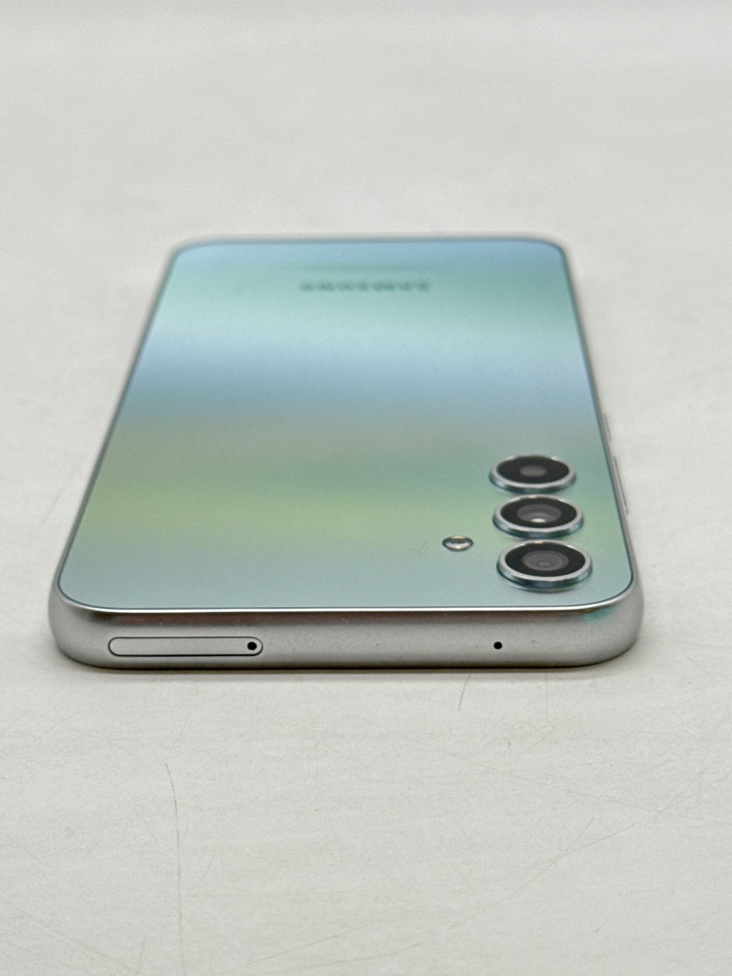 Unlocked Samsung Galaxy A34 6.6" SM-A346M 128GB 4GB RAM Silver