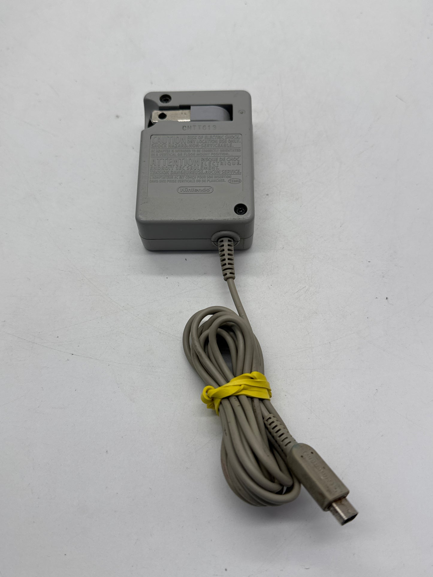 Nintendo "NEW" 3DS XL RED-001 Console #417 w/ Stylus & OEM Charger READ AS IS