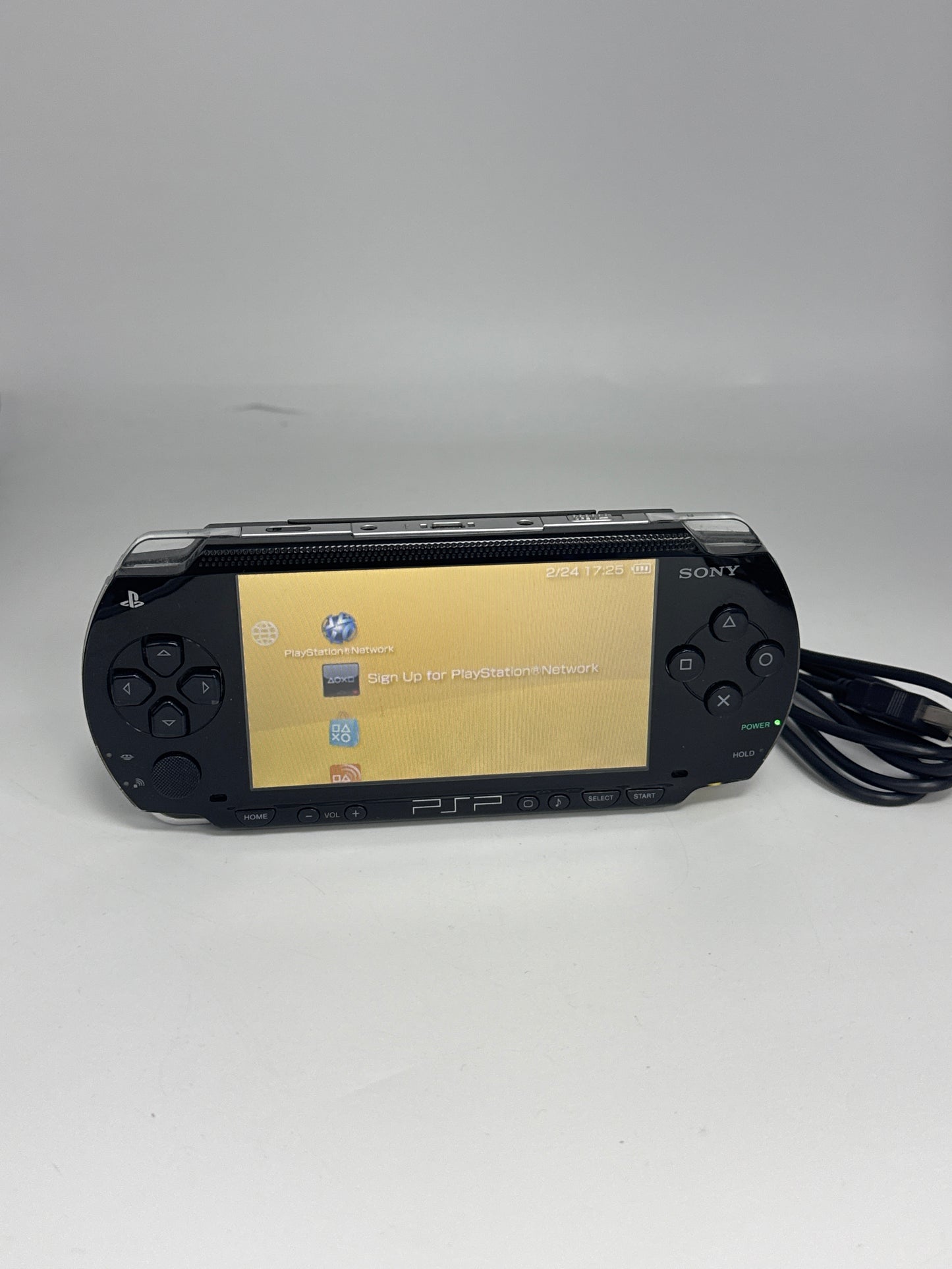 Sony PSP-1000 Piano Black Console #427 w/ 1800mAh Battery & Charger