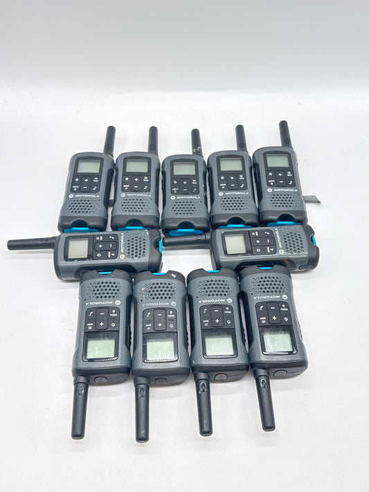 MOTOROLA TALKABOUT TWO-WAY RADIO T200 SET W/ BATTERIES & Chargers (11 Radios)
