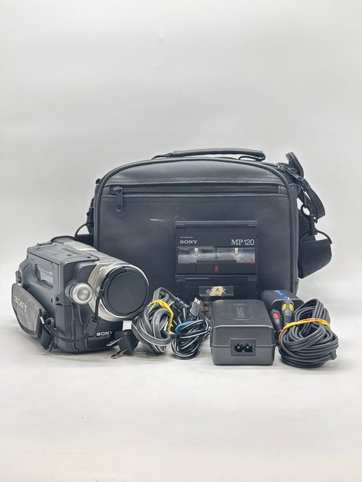 Sony Handycam CCD-TRV308 Hi8 Camcorder Bundle Bag Charger Tapes No Image Parts