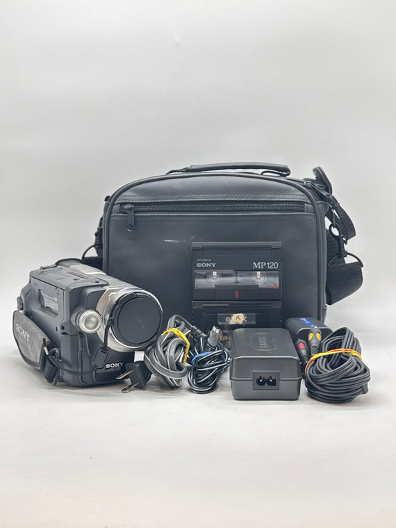 Sony Handycam CCD-TRV308 Hi8 Camcorder Bundle Bag Charger Tapes No Image Parts