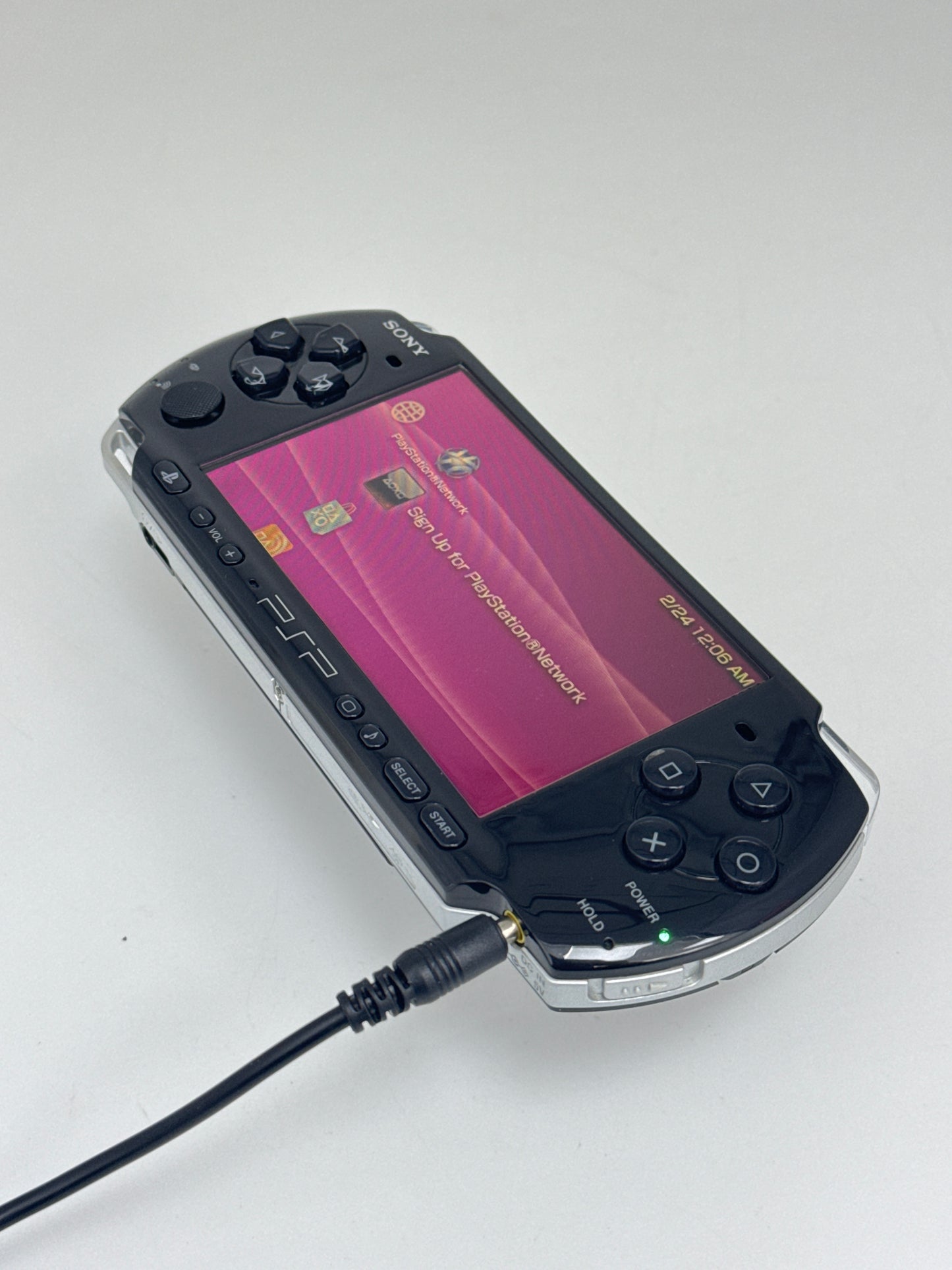 Sony PSP-3000 Console #436 Bad Arrows No Battery or Back Lid No Charger READ AS IS